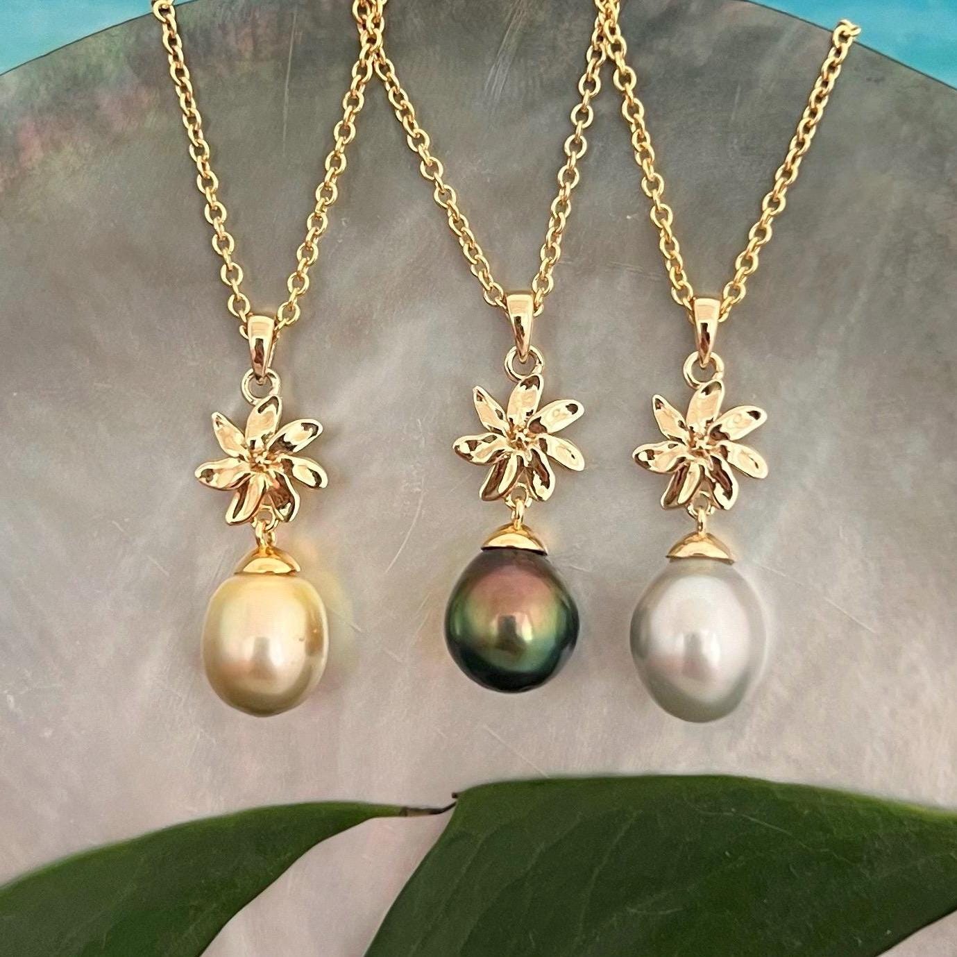 Tahitian Pearl Necklace – Gold Tiare Gardenia Flower Pendant • Hawaiian • Elegant black pearl Jewelry
