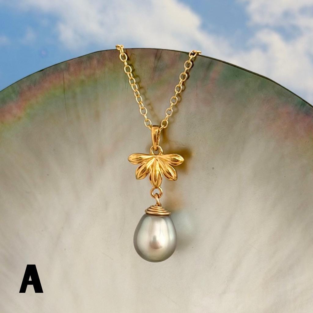 Tahitian Pearl Pendant – Naupaka Flower Necklace, Delicate Hawaiian Jewelry • Tropical Elegance • Choose your Pearl