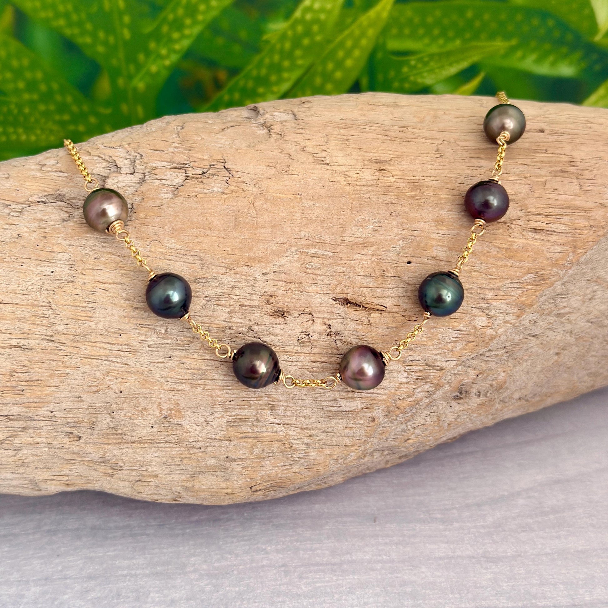 Tahitian pearl necklace • Gold filled Link chain • multicolor peacock color