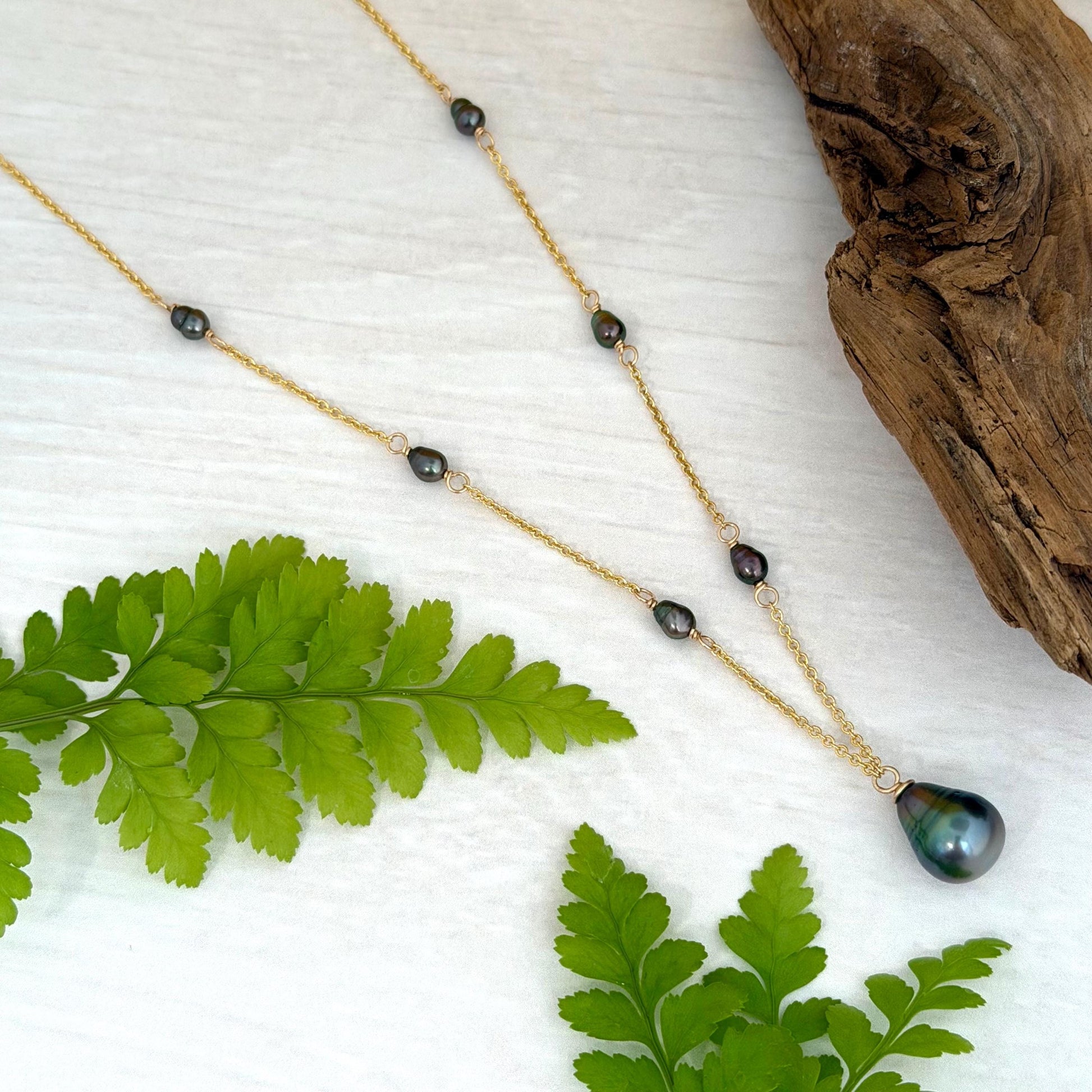 Tahitian pearl necklace — Keshi jewelry • Link chain • Gold filled • 11.3mm Peacock color