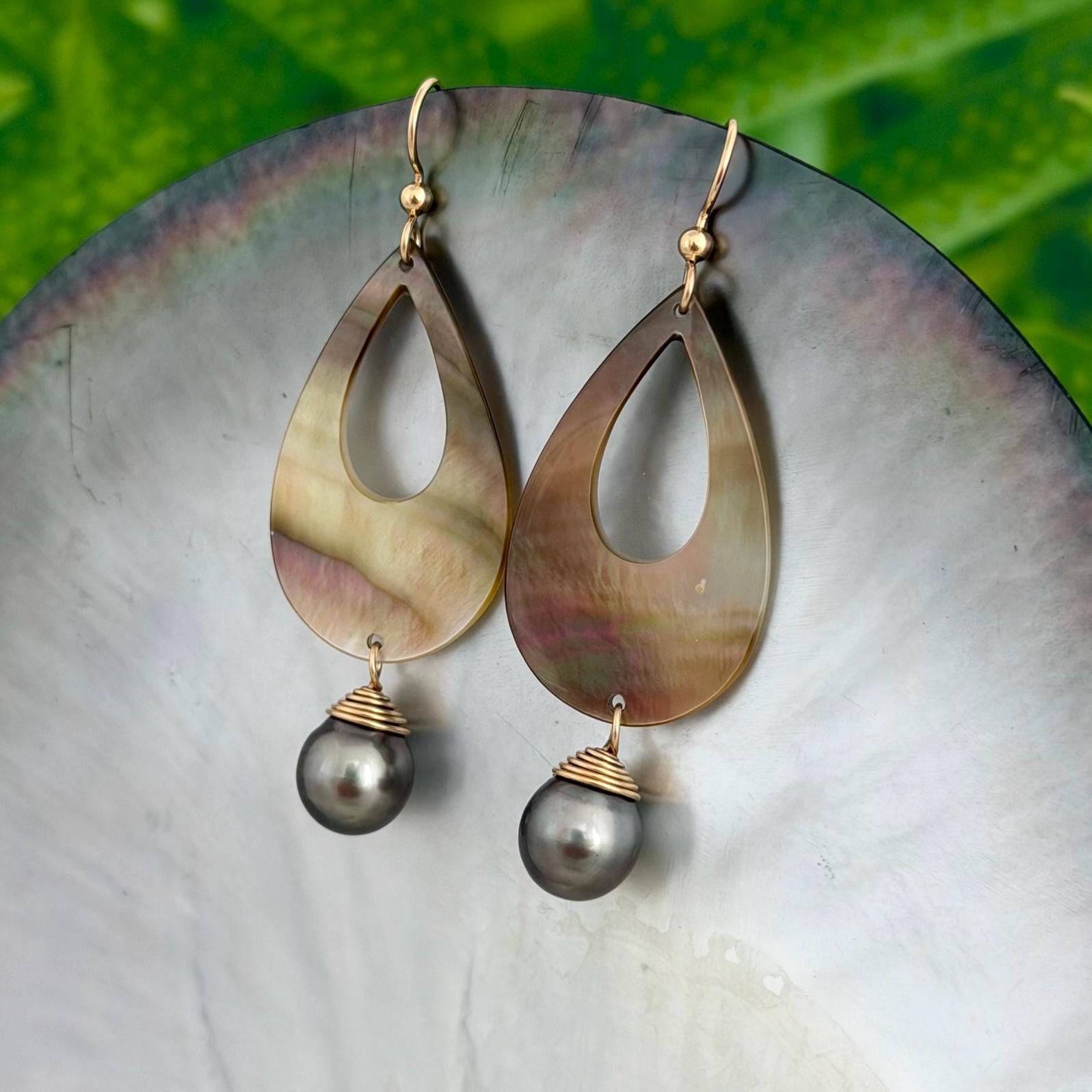 Natural Tahitian Pearl and Mother of Pearl Shell earrings • Teardrop seashell