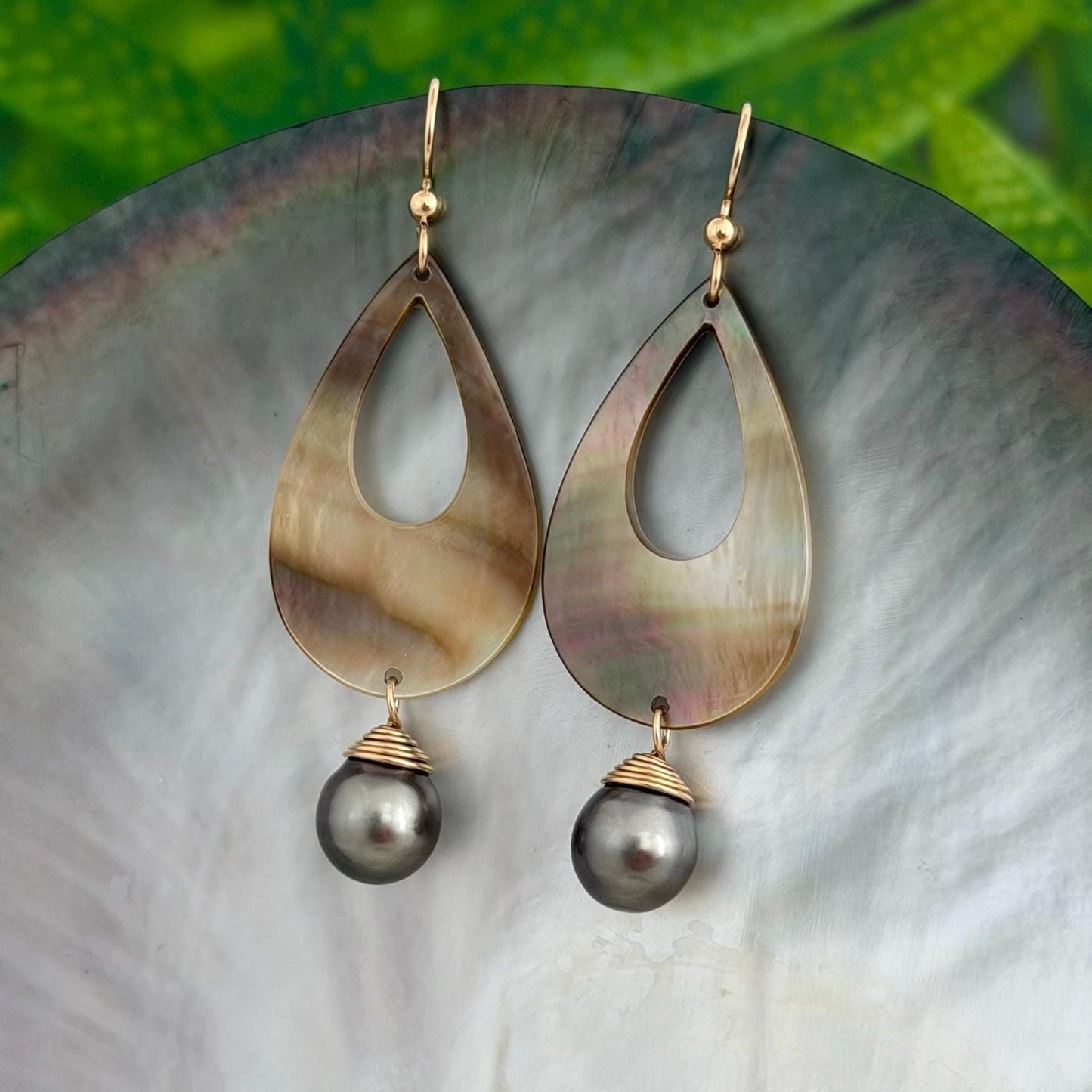 Natural Tahitian Pearl and Mother of Pearl Shell earrings • Teardrop seashell
