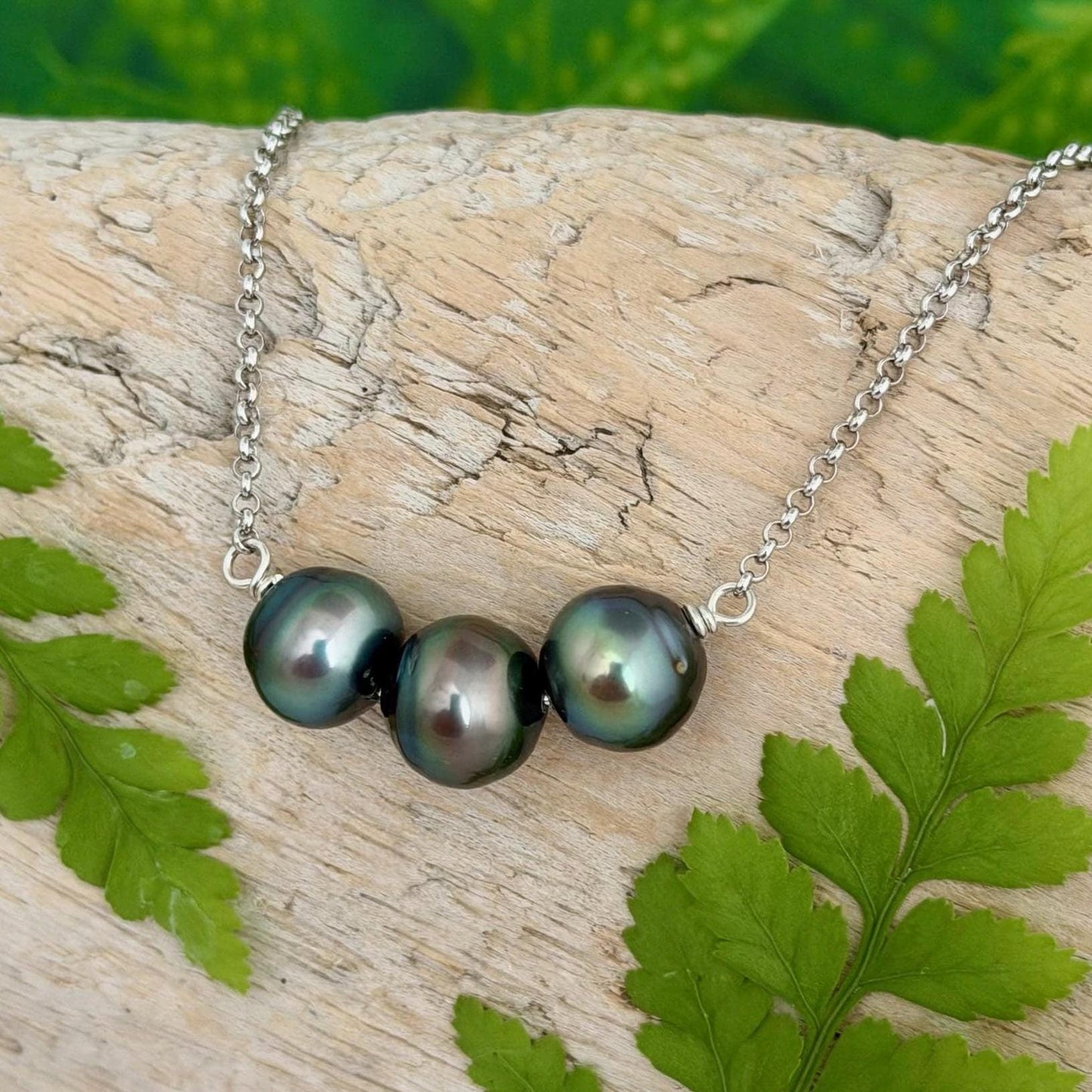 triple tahitian pearl necklace in sterling silver in a curve shape