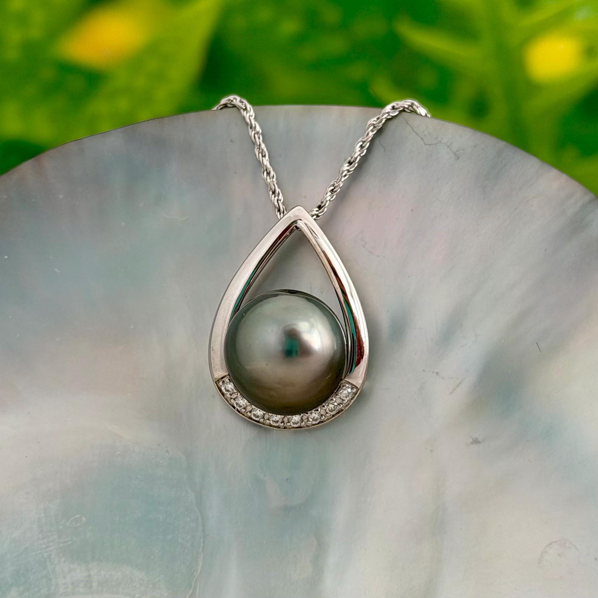 Teardrop Tahitian pearl pendant with beautiful light pearl • Statement necklace with CZ