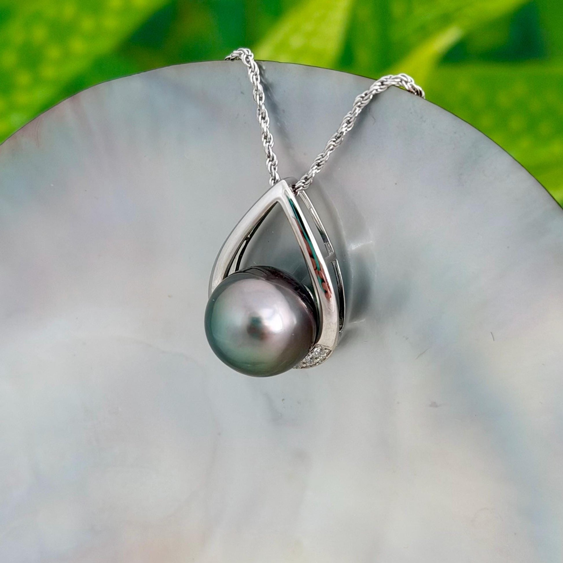 Teardrop Tahitian pearl pendant with beautiful light pearl • Statement necklace with CZ