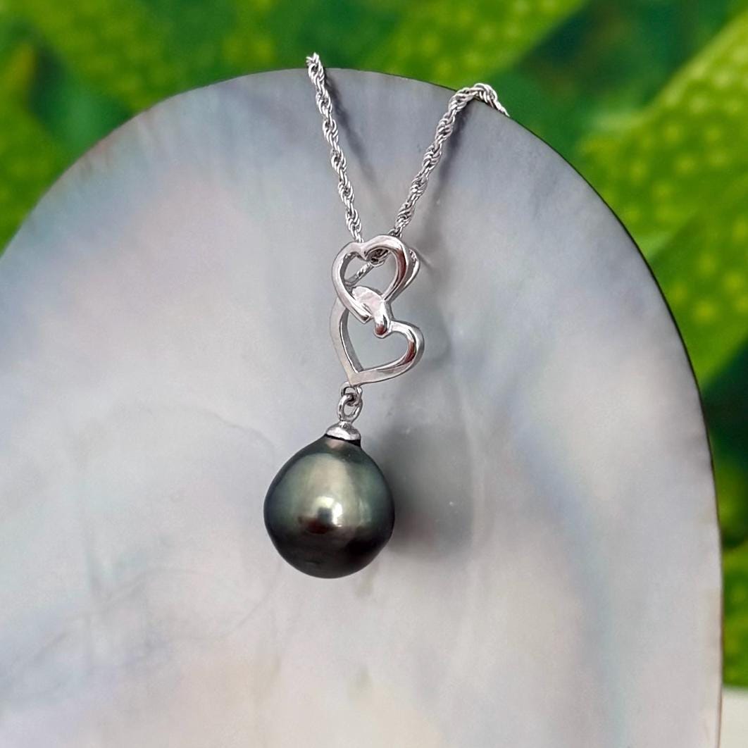 Tahitian Pearl Heart Necklace: Sterling silver pendant
