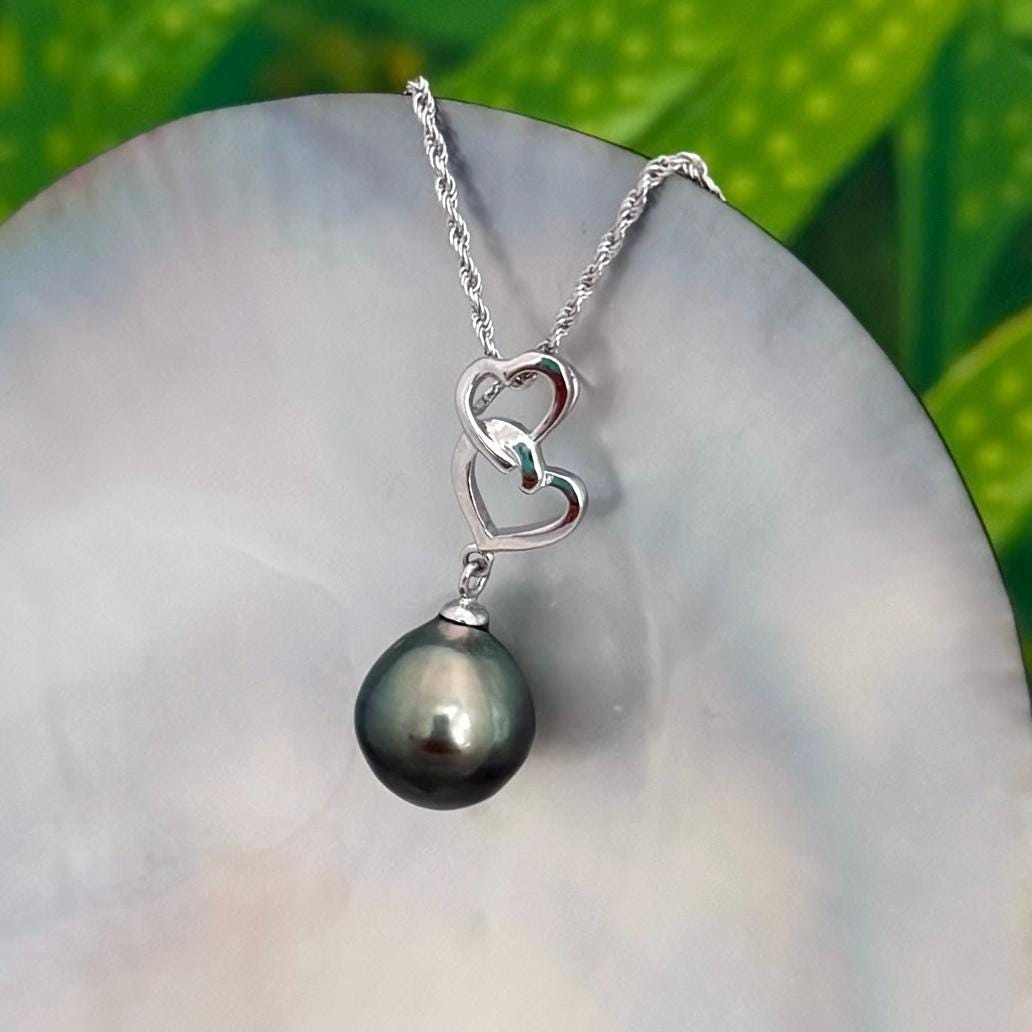 Tahitian Pearl Heart Necklace: Sterling silver pendant