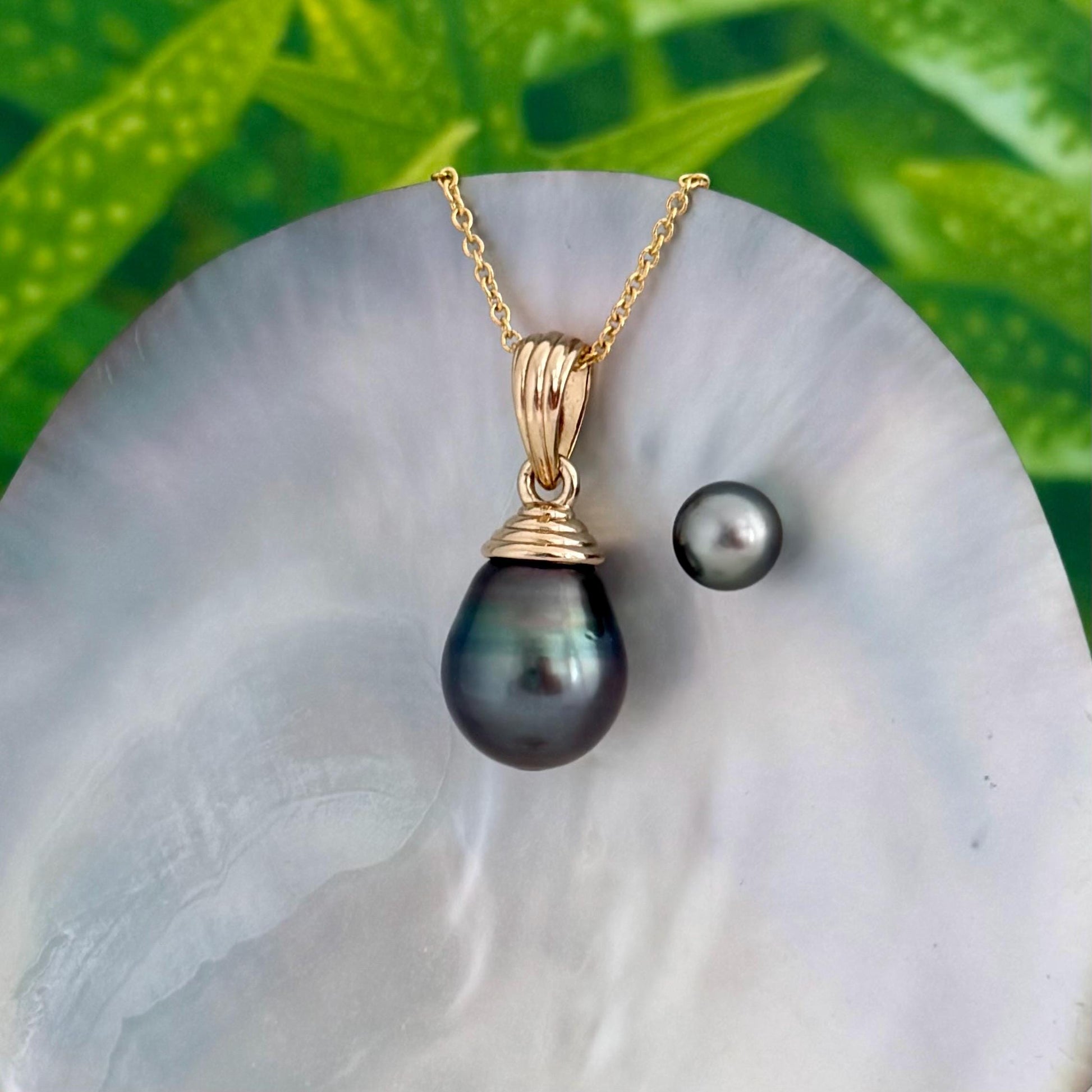 EXTRA LARGE Colorful Tahitian Pearl Pendant 14mm Gold plated