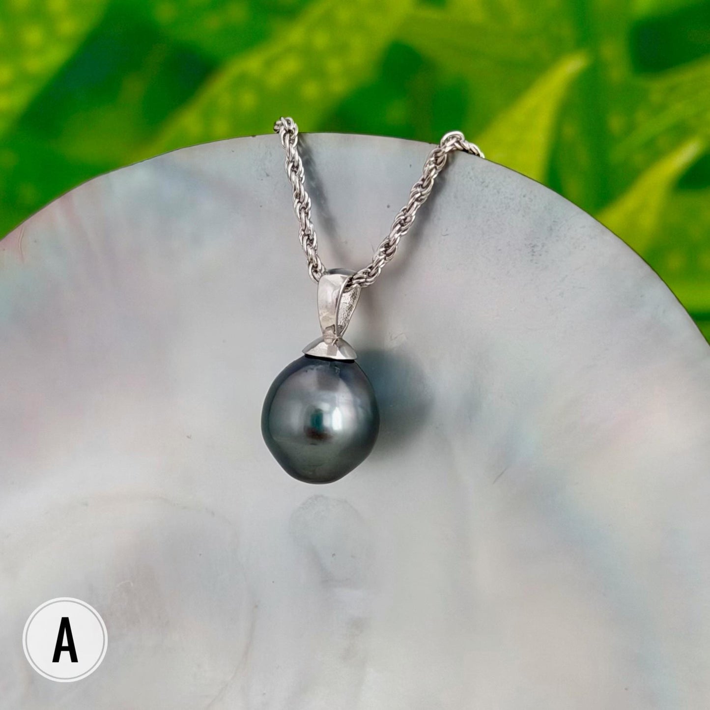 DOORBUSTER Tahitian Black Pearl Pendant: Gold and Sterling Silver jewelry