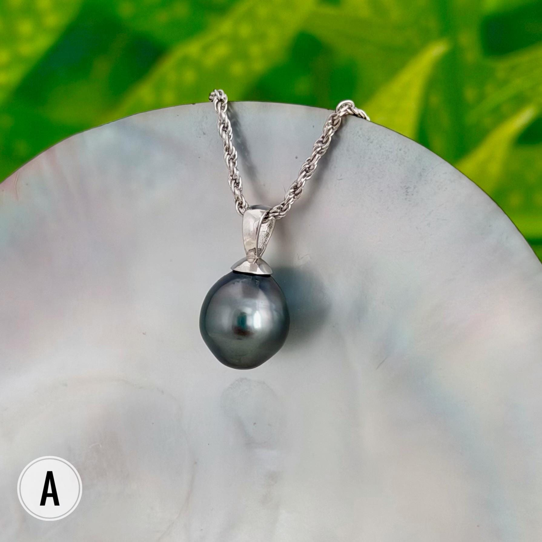 DOORBUSTER Tahitian Black Pearl Pendant: Gold and Sterling Silver jewelry
