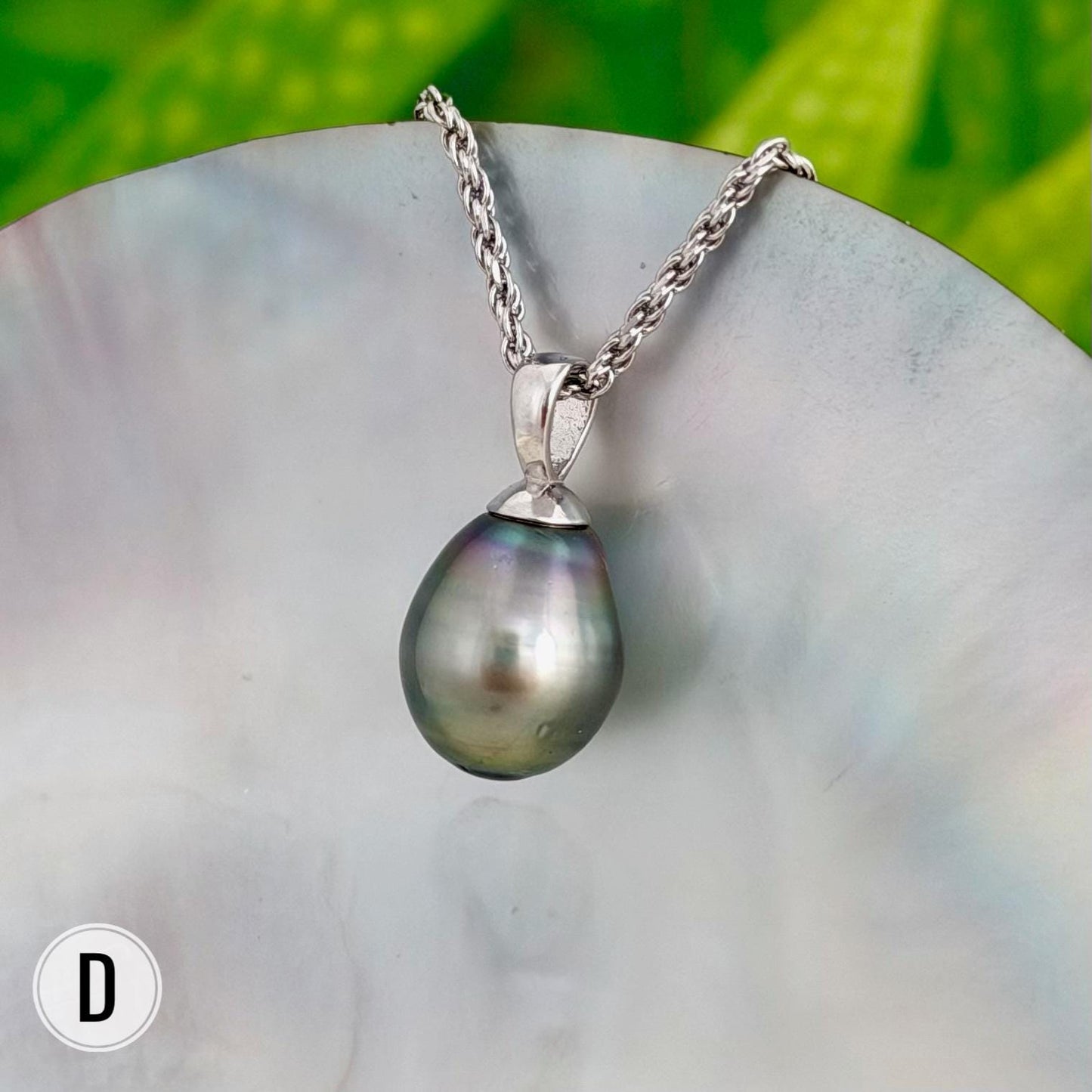 DOORBUSTER Tahitian Black Pearl Pendant: Gold and Sterling Silver jewelry