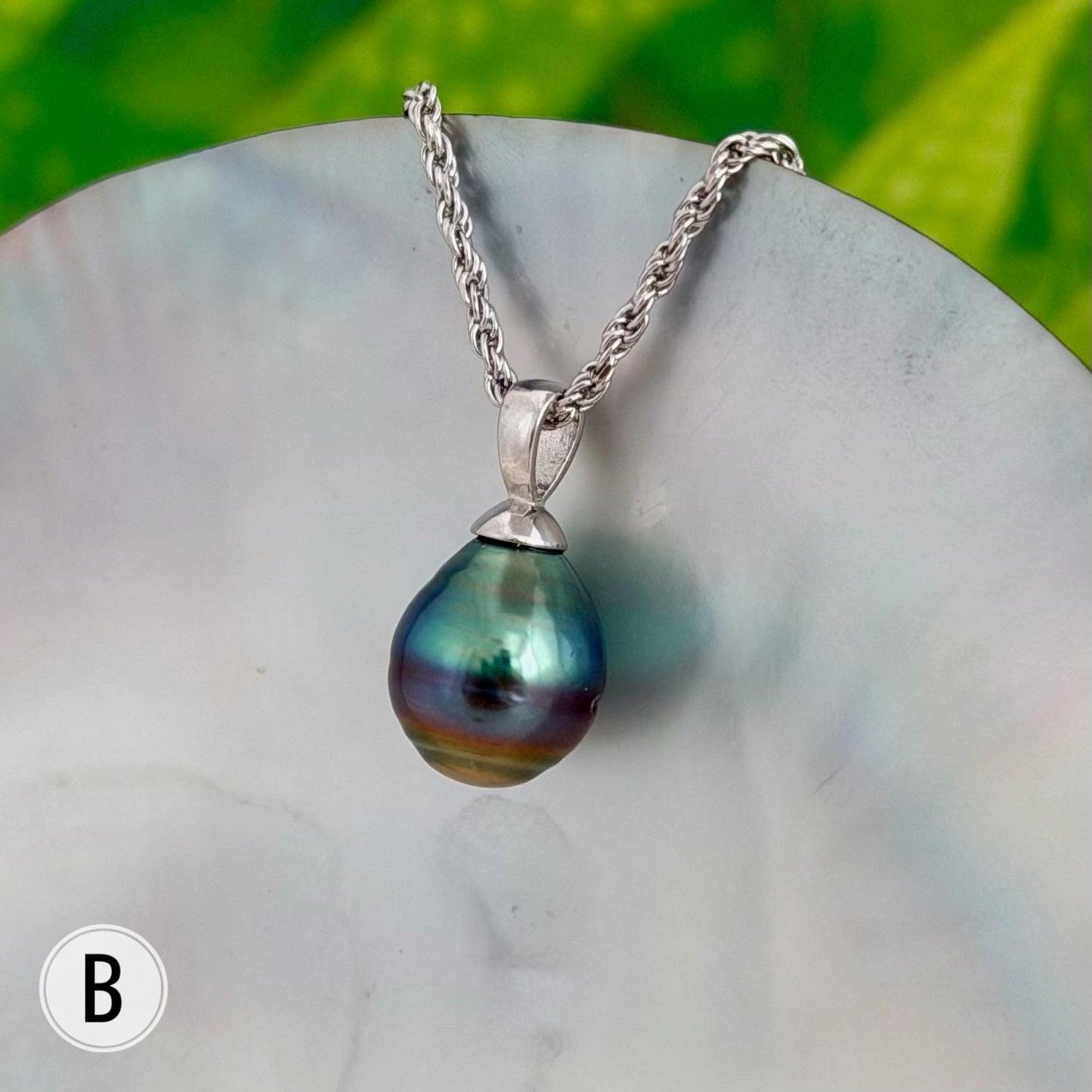 DOORBUSTER Tahitian Black Pearl Pendant: Gold and Sterling Silver jewelry
