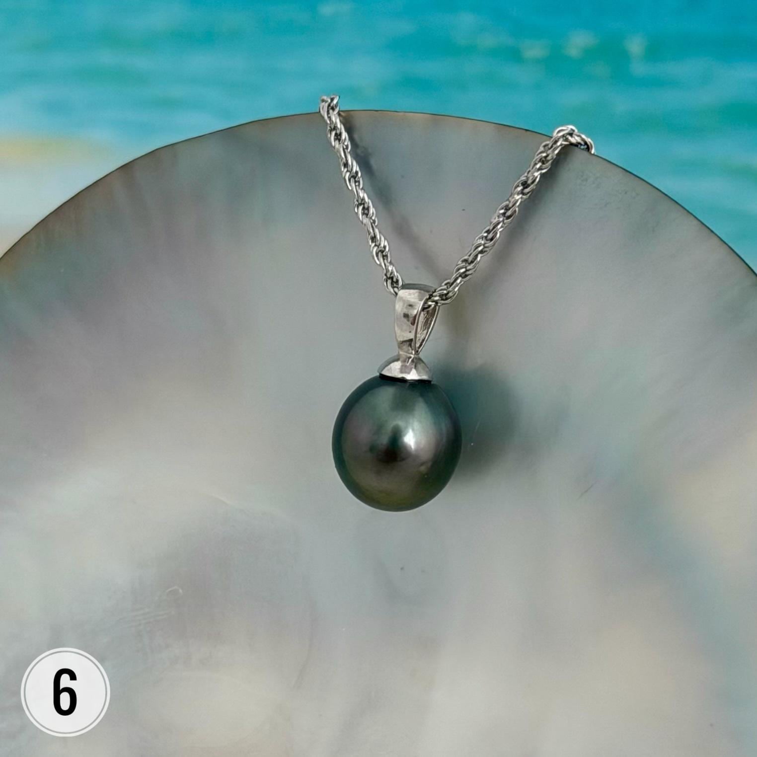 Tahitian Black Pearl Pendant: Sterling Silver Rhodium Plated Bail