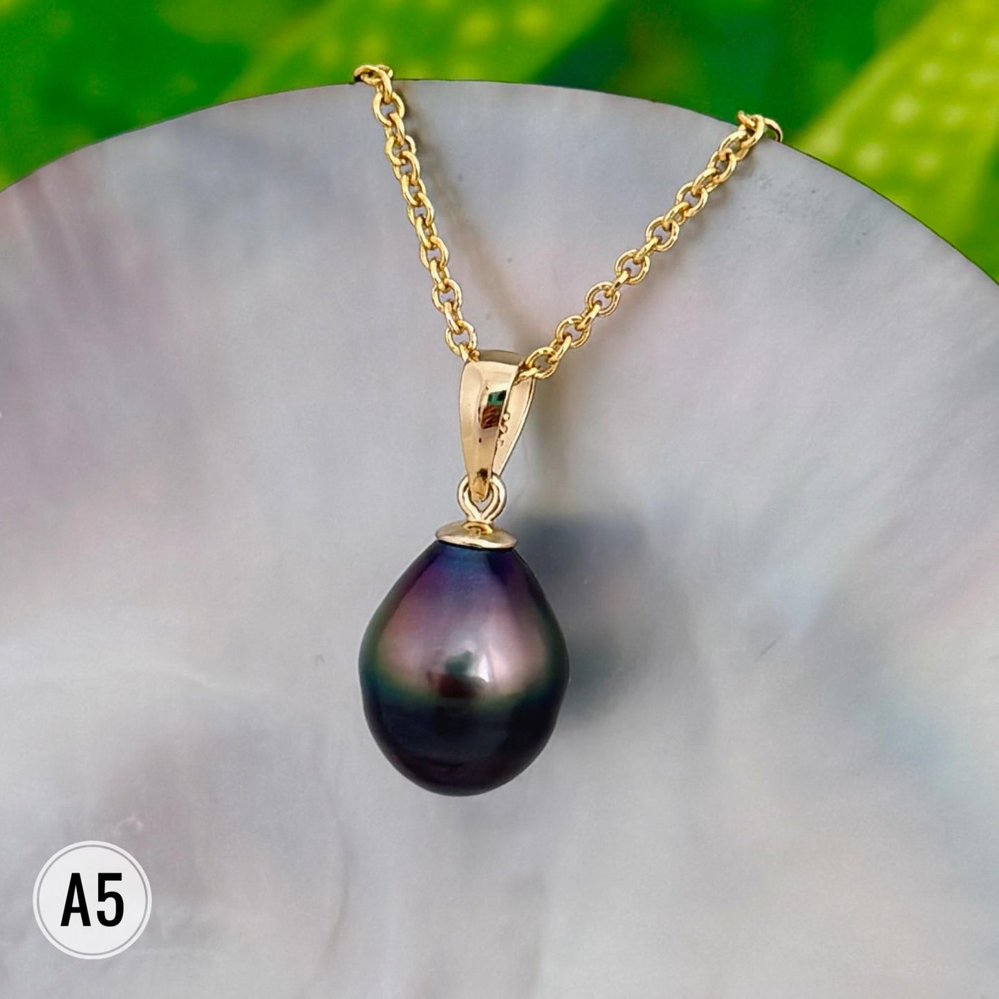 Tahitian Black Pearl Pendant: Gold and Sterling silver • Minimalist jewelry