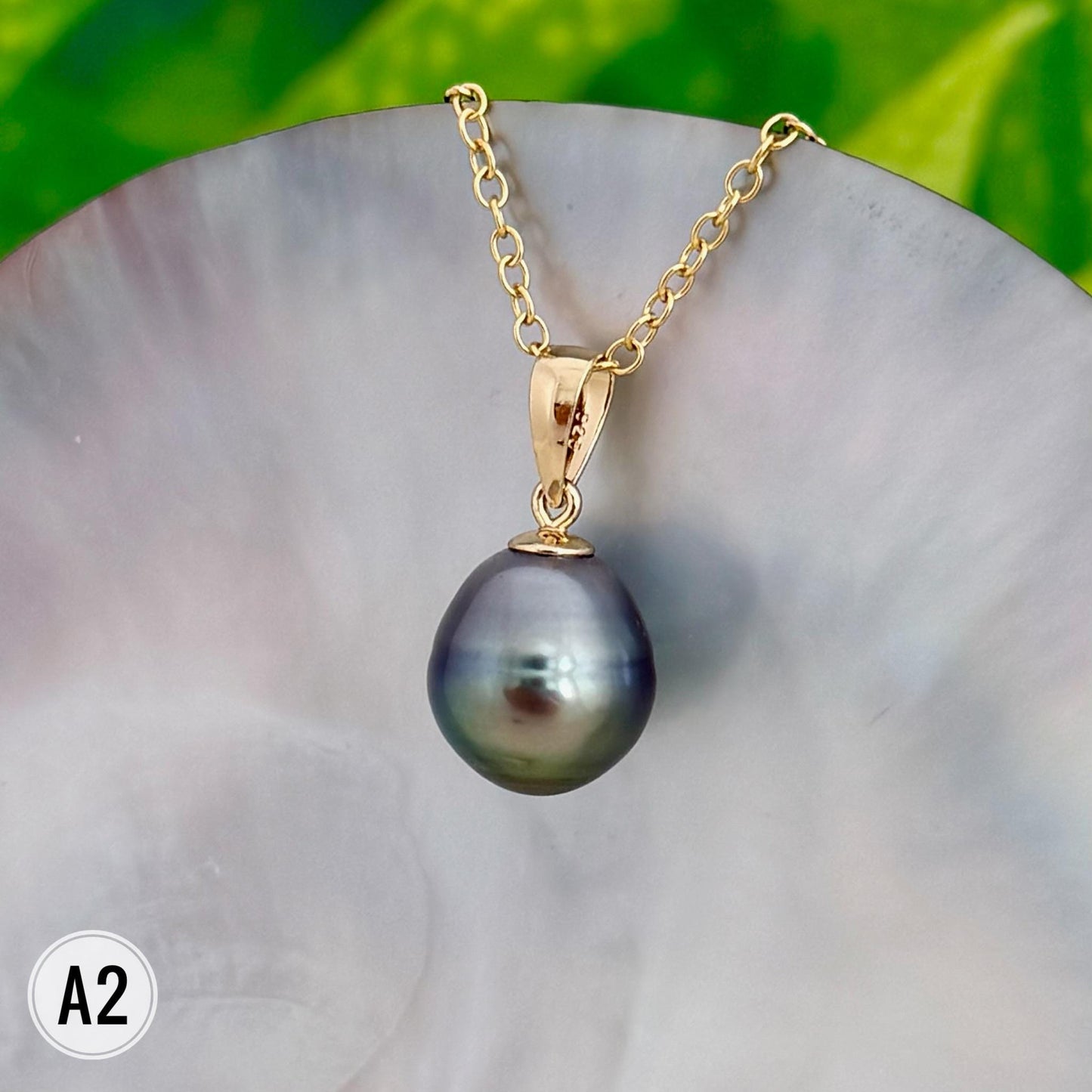 Tahitian Black Pearl Pendant: Gold and Sterling silver • Minimalist jewelry