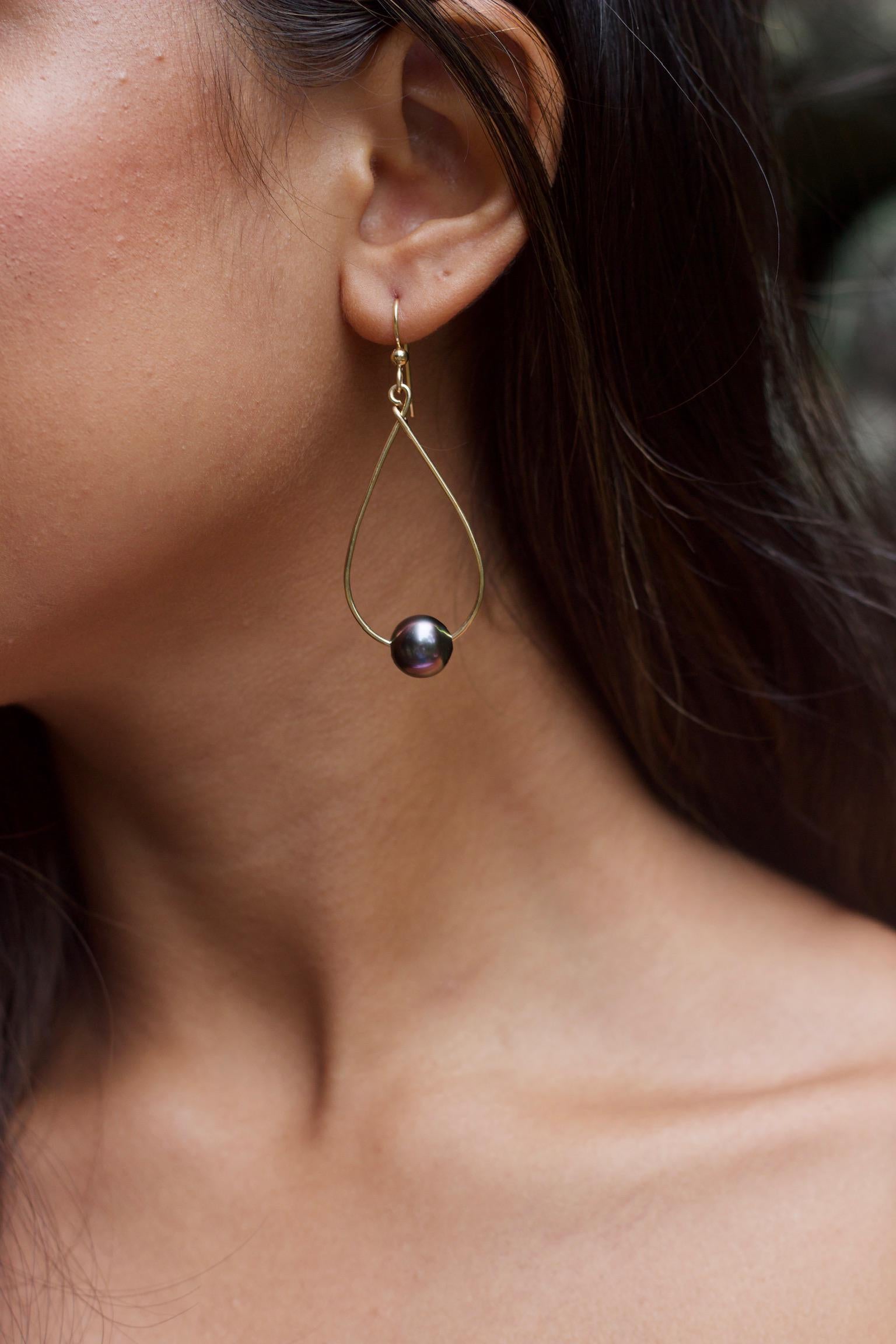 Tahitian Pearl Earrings – Sterling silver Teardrop Hoop • everyday jewelry