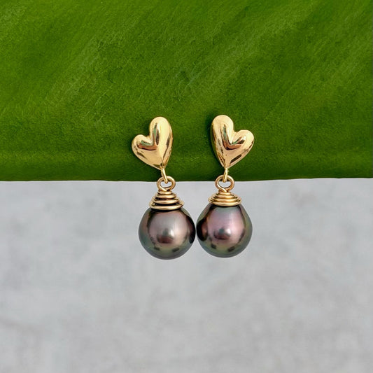 tahitian pearl stud earrings with dainty heart design