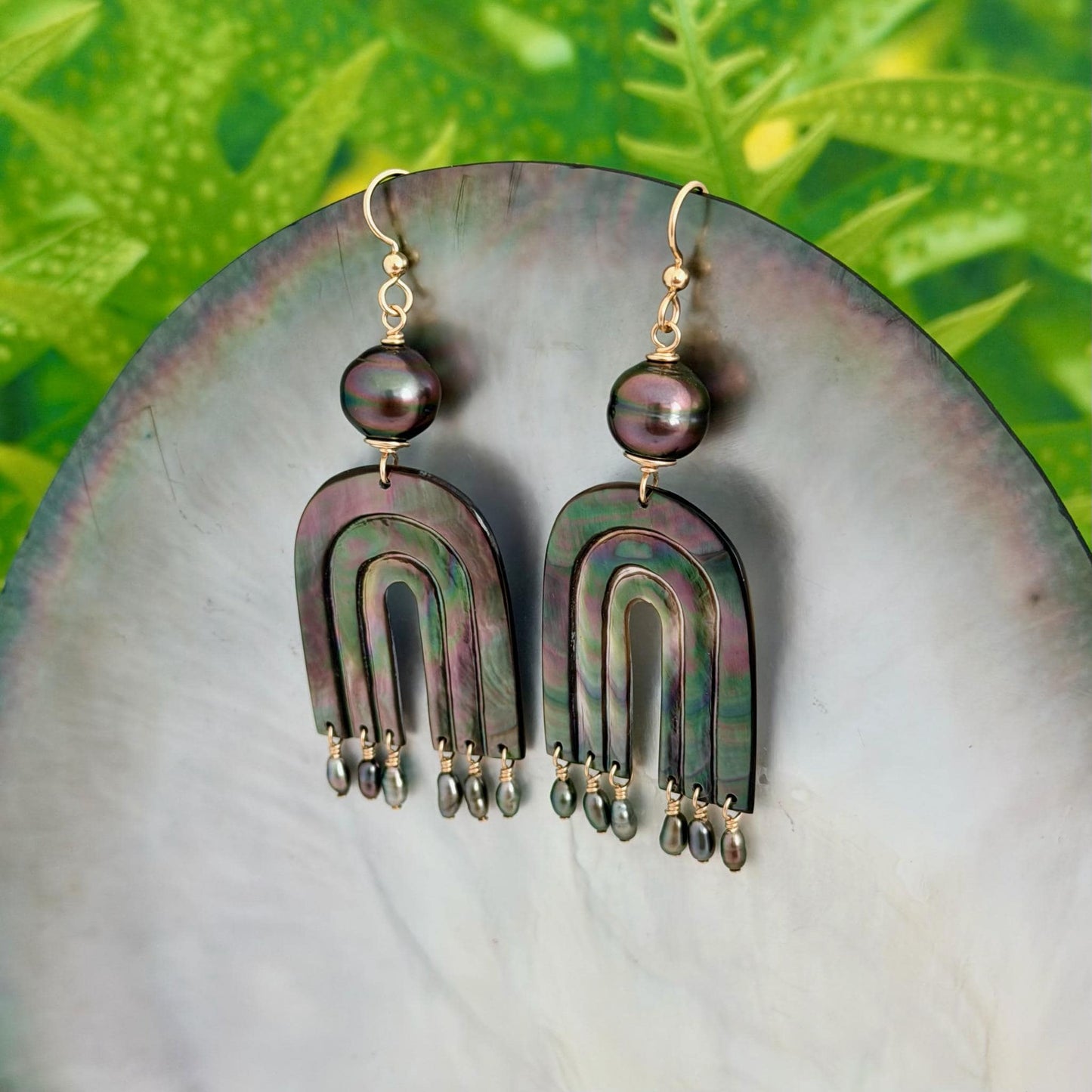 Tahitian pearl earrings • Hand carved rainbow • Morher of pearl shell • Keshi accents