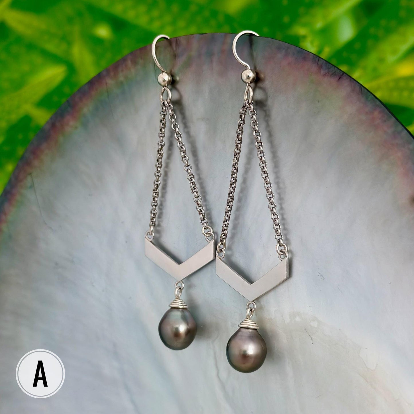 Chevron Tahitian pearl earrings in sterling silver