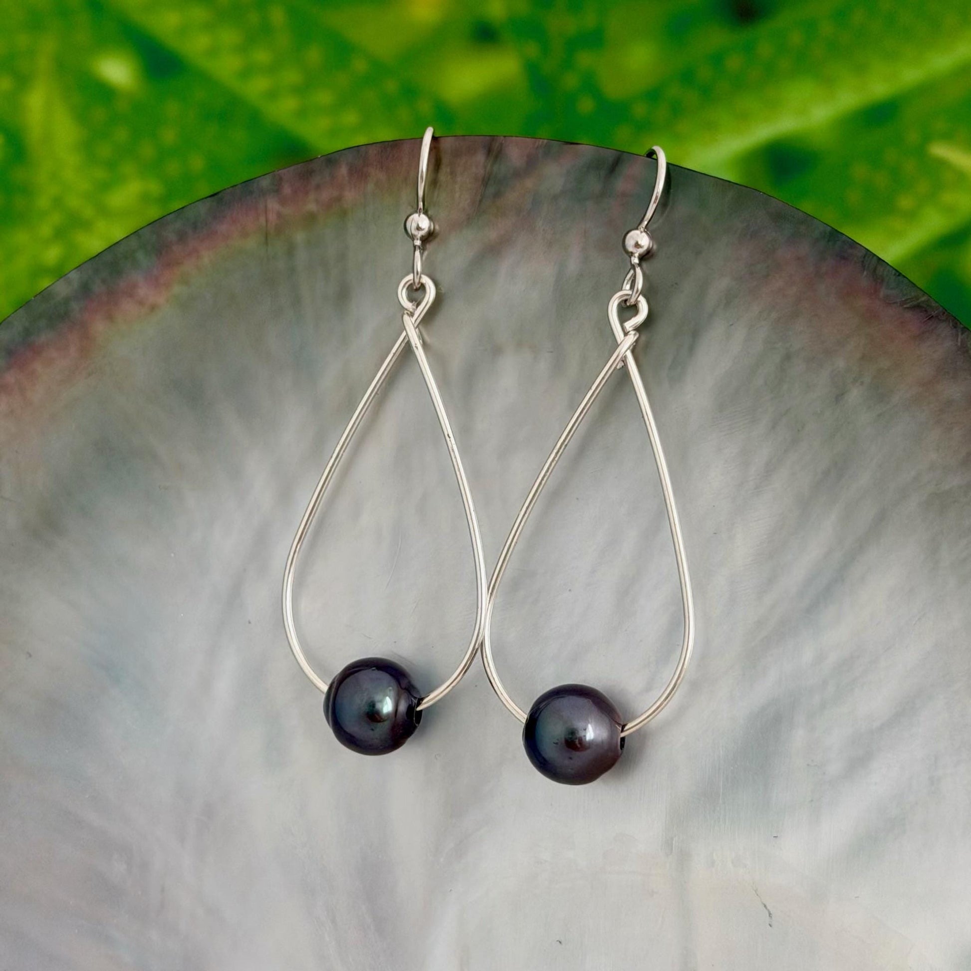 Tahitian Pearl Earrings – Sterling silver Teardrop Hoop • everyday jewelry