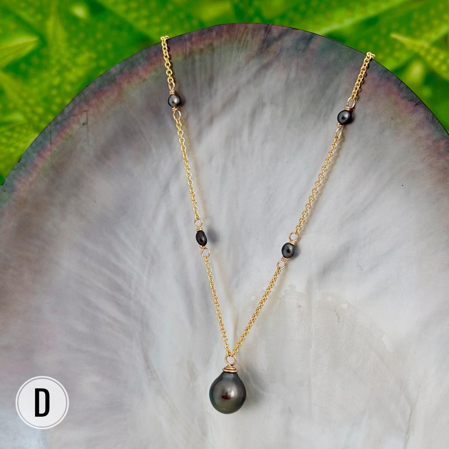 Tahitian pearl necklace — Keshi jewelry • Gold filled