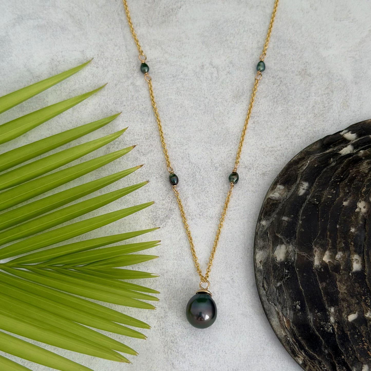 Tahitian pearl necklace — Keshi jewelry • Gold filled