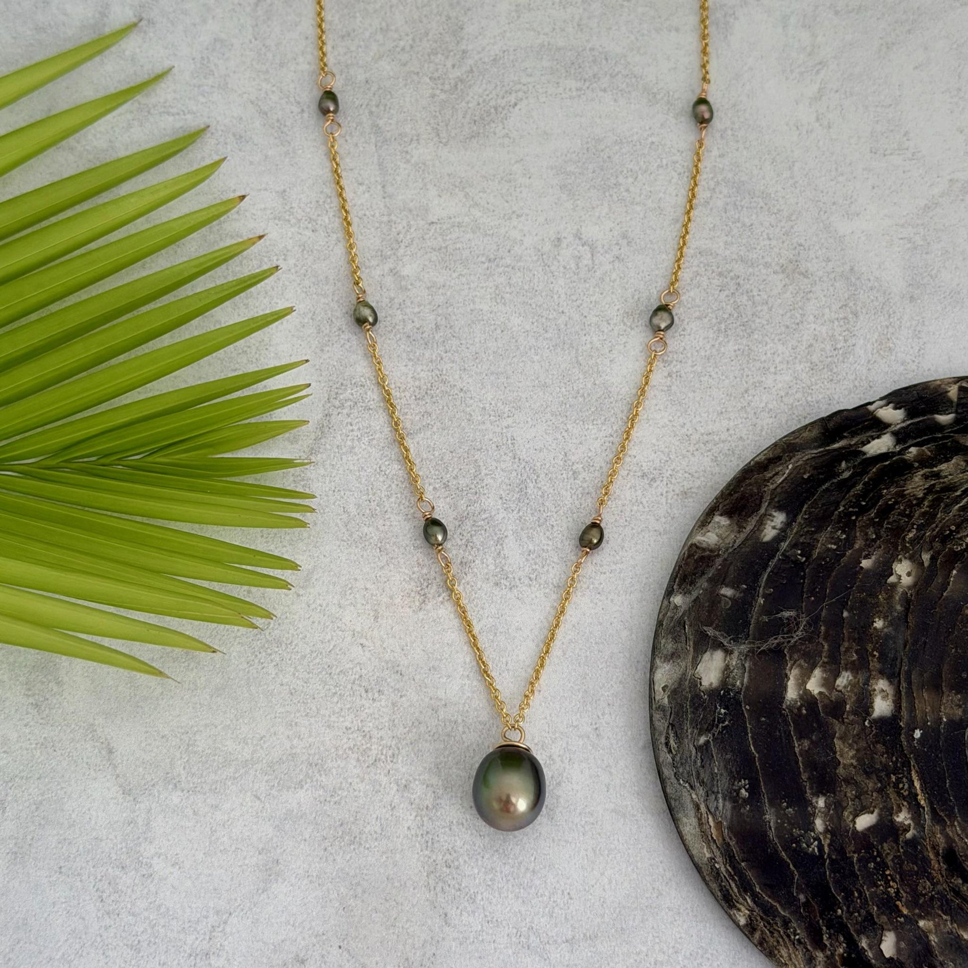 Tahitian pearl necklace — Keshi jewelry • Gold filled