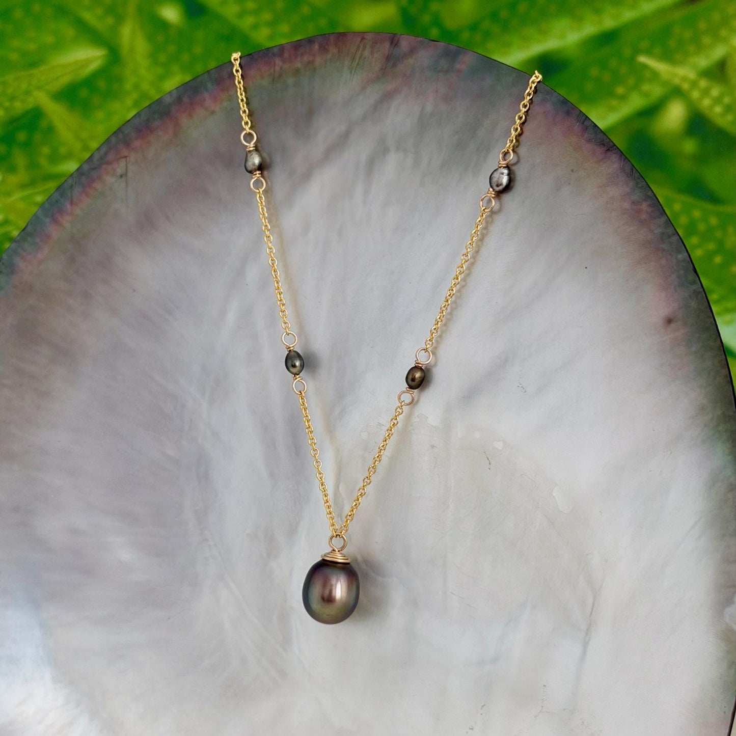 Tahitian pearl necklace — Keshi jewelry • Gold filled