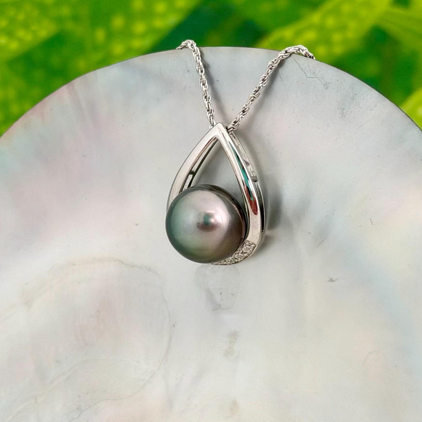 Teardrop Tahitian pearl pendant with beautiful light pearl • Statement necklace with CZ