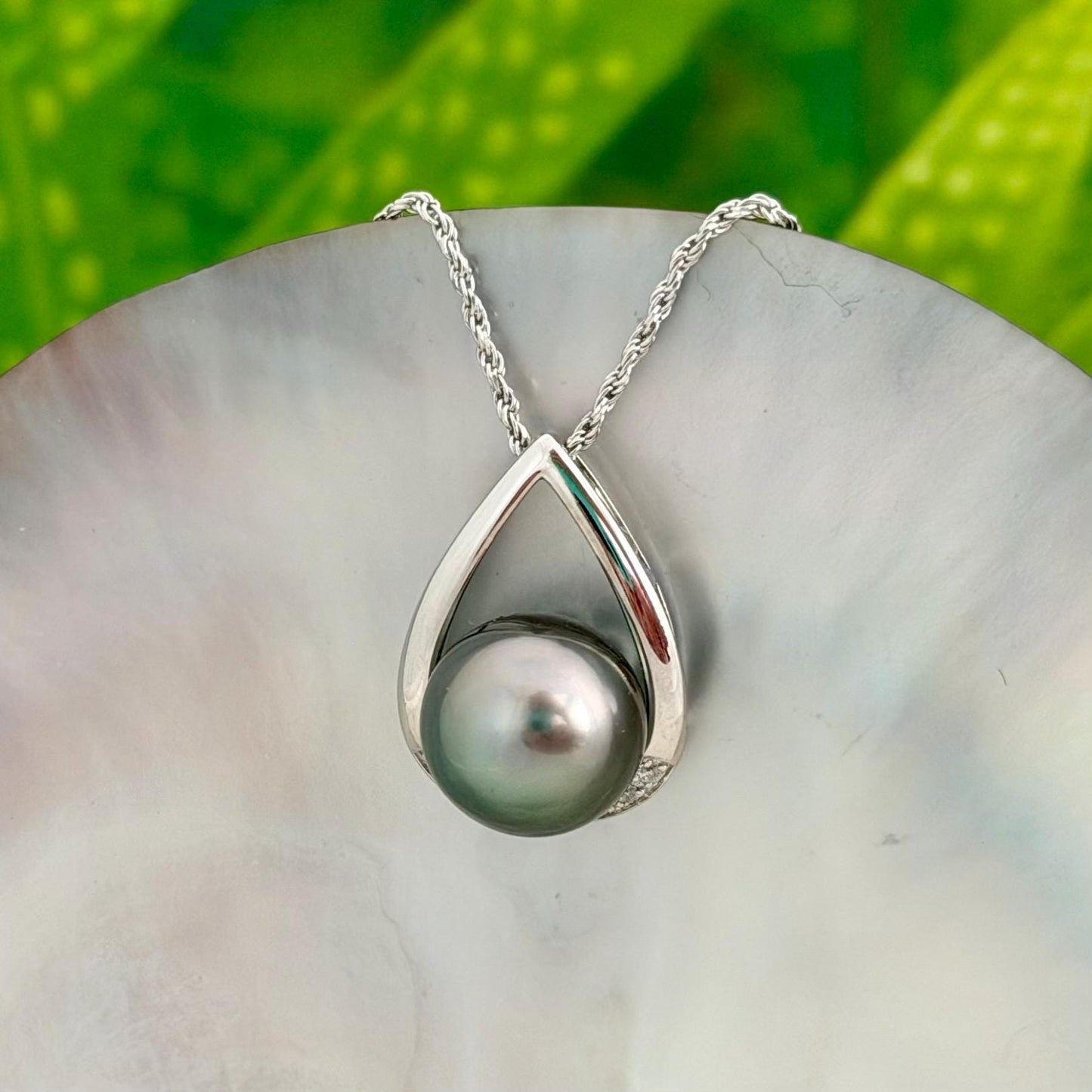 Teardrop Tahitian pearl pendant with beautiful light pearl • Statement necklace with CZ
