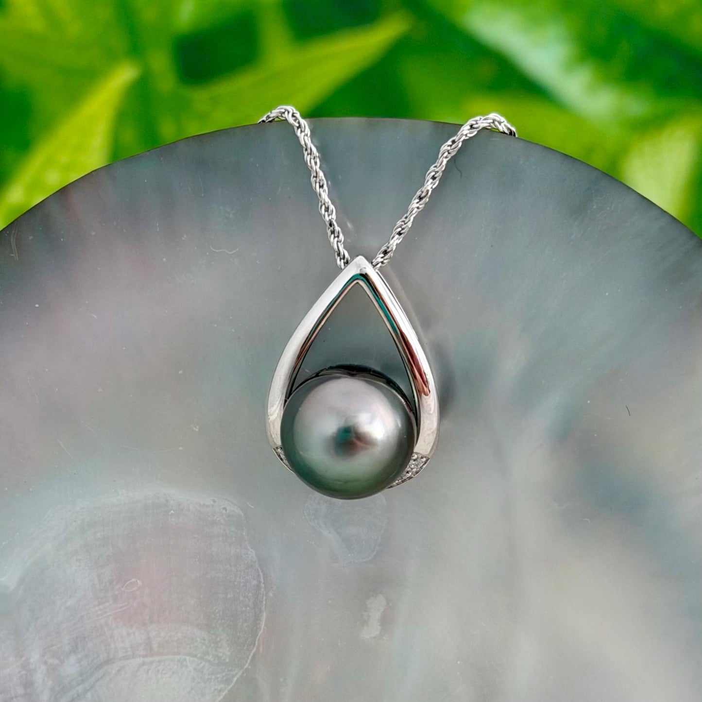Teardrop Tahitian pearl pendant with beautiful light pearl • Statement necklace with CZ