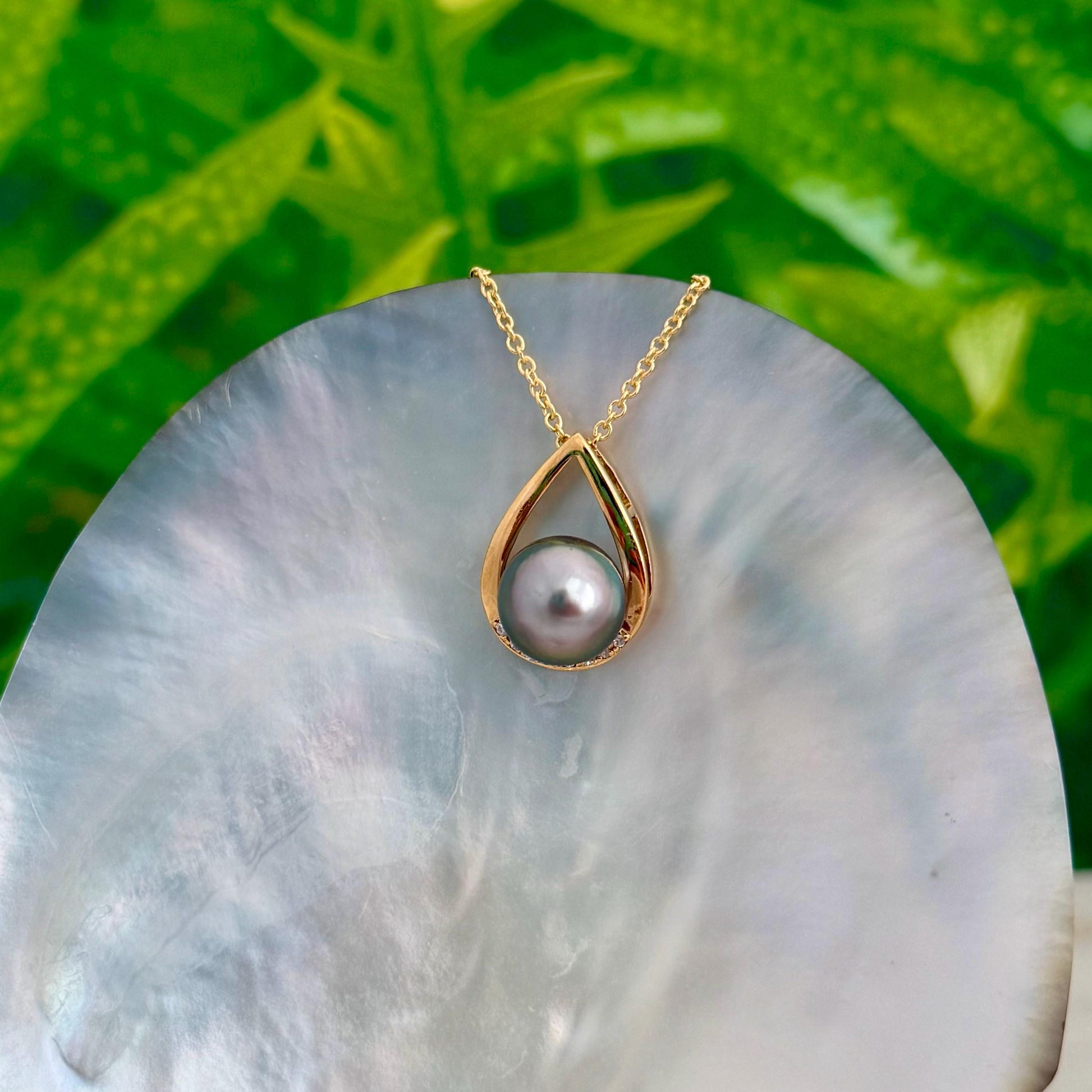 Teardrop Tahitian pearl pendant with beautiful peacock • Statement necklace with CZ