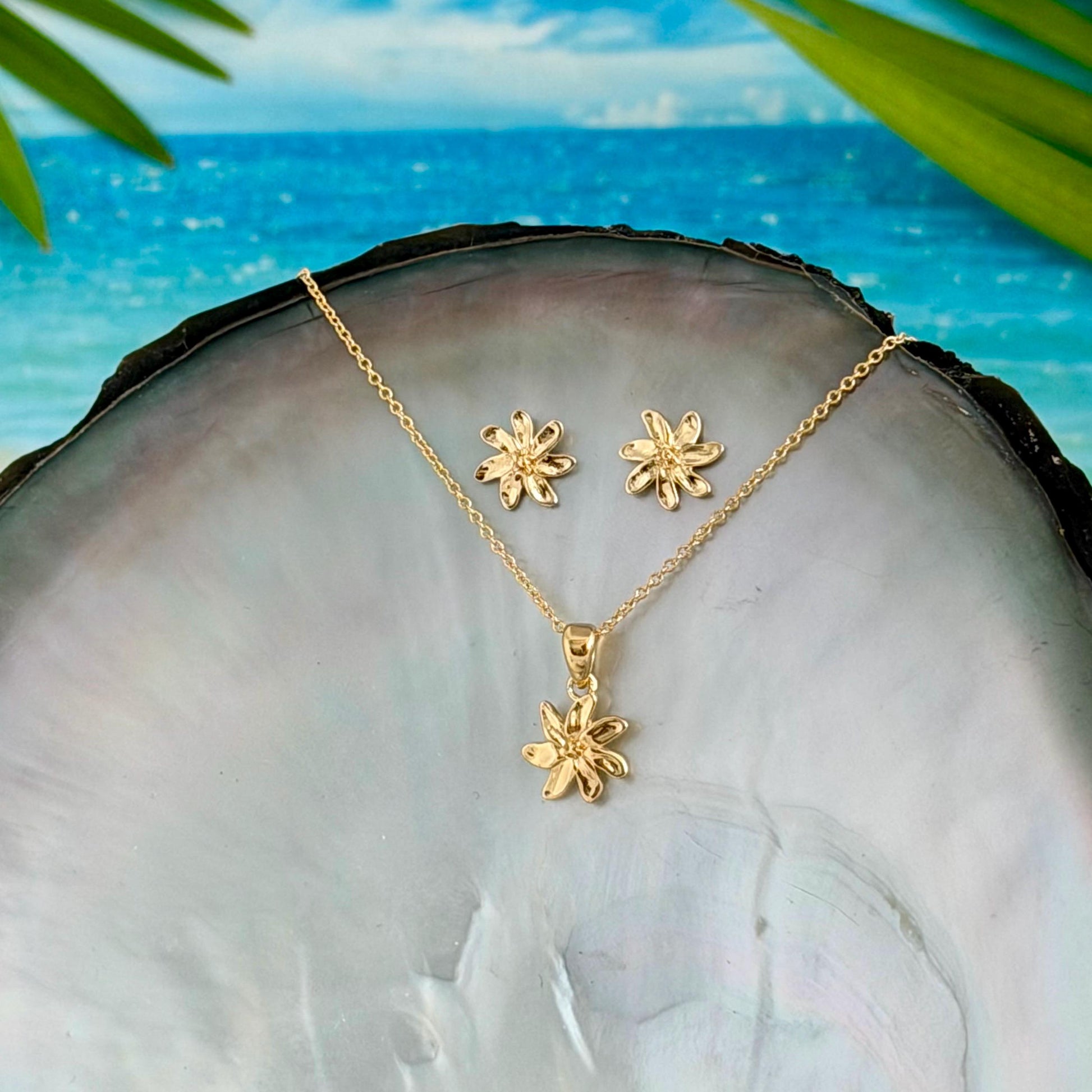 Sterling Silver Tiare Flower Stud Earrings: Tahitian Gardenia