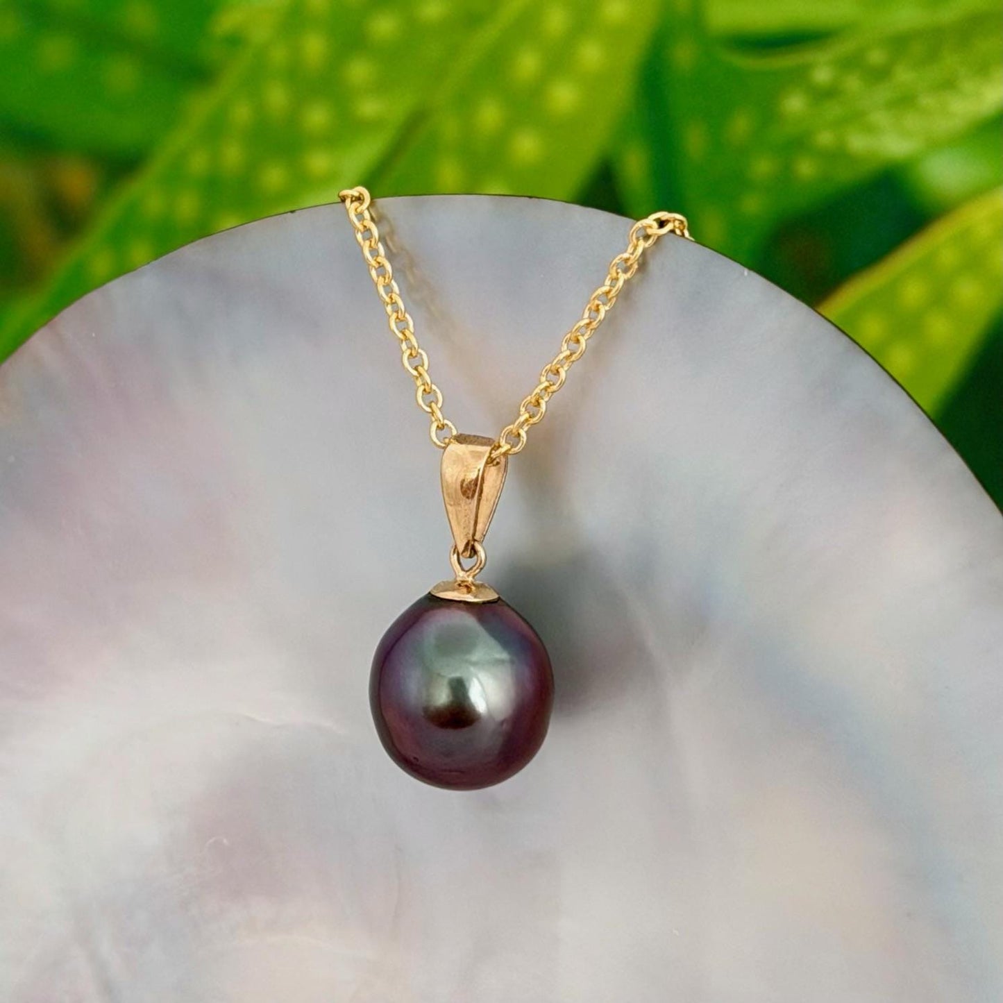 10.8mm Aubergine Tahitian Pearl Pendant: Solid Gold • Minimalist Necklace, Colorful Overtone