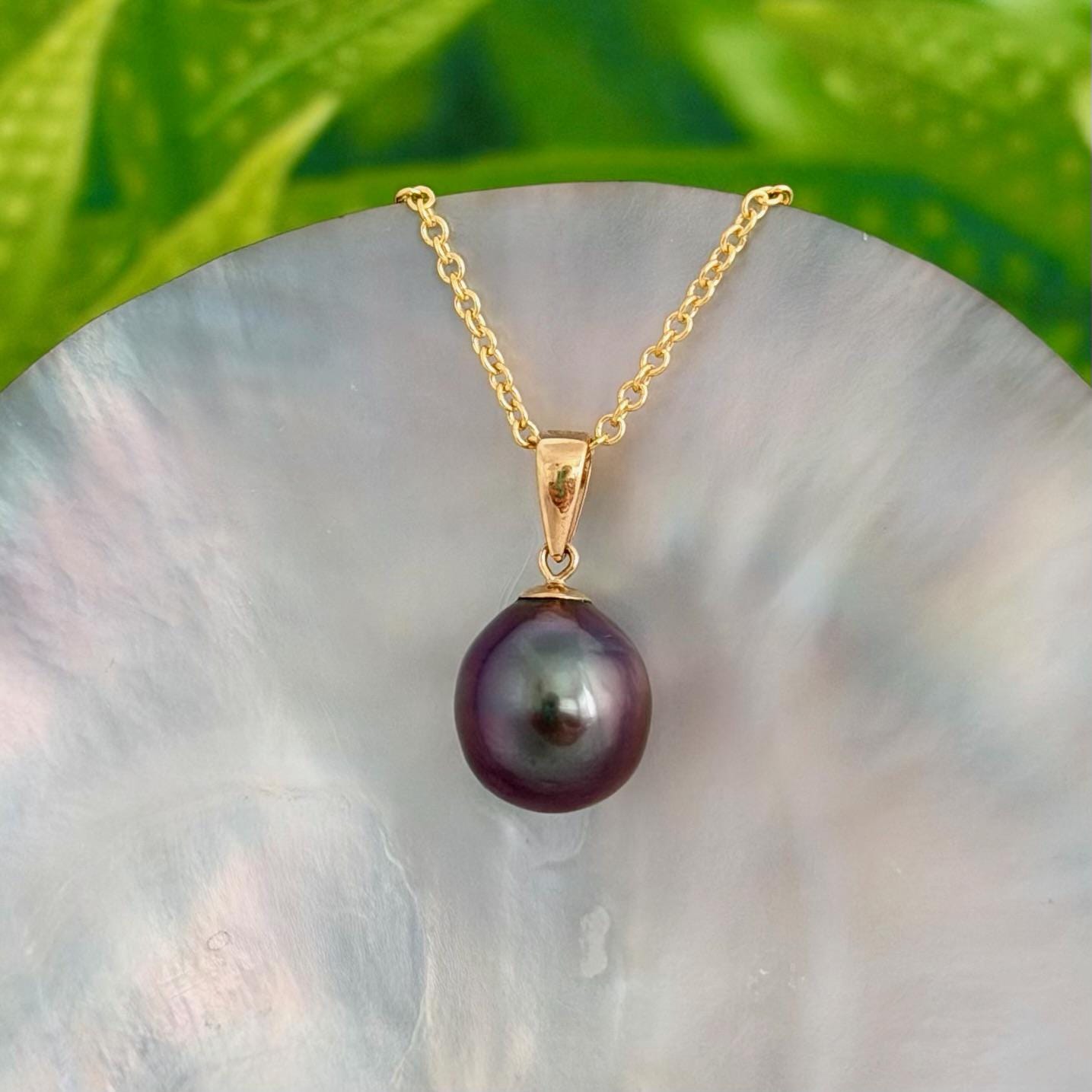 10.8mm Aubergine Tahitian Pearl Pendant: Solid Gold • Minimalist Necklace, Colorful Overtone