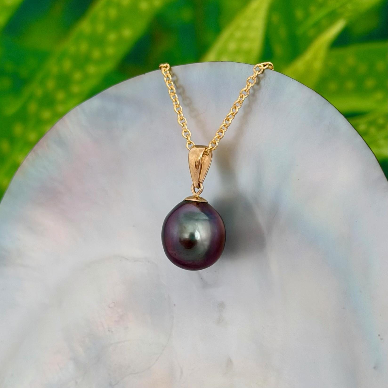 10.8mm Aubergine Tahitian Pearl Pendant: Solid Gold • Minimalist Necklace, Colorful Overtone