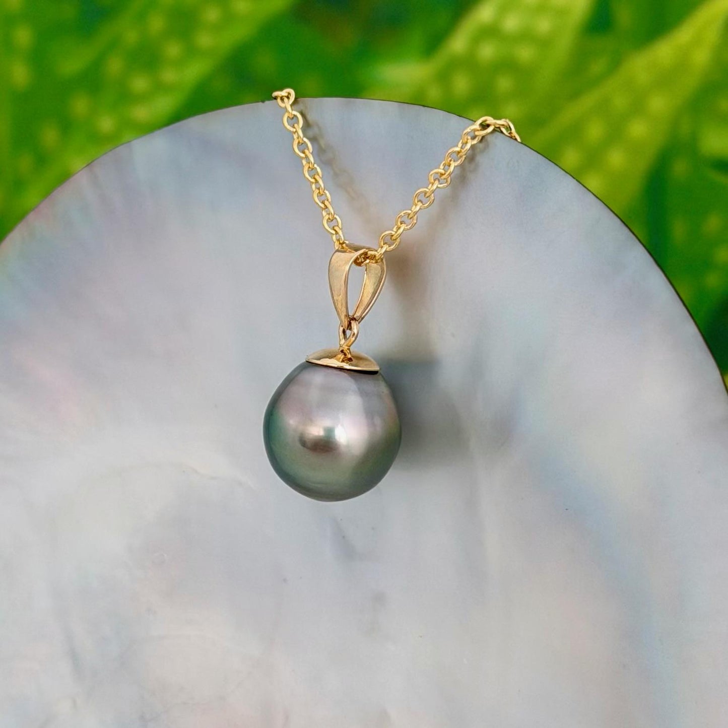 10.9mm Light Pastel Tahitian Pearl Pendant: Solid Gold • Minimalist Necklace, Colorful Overtone