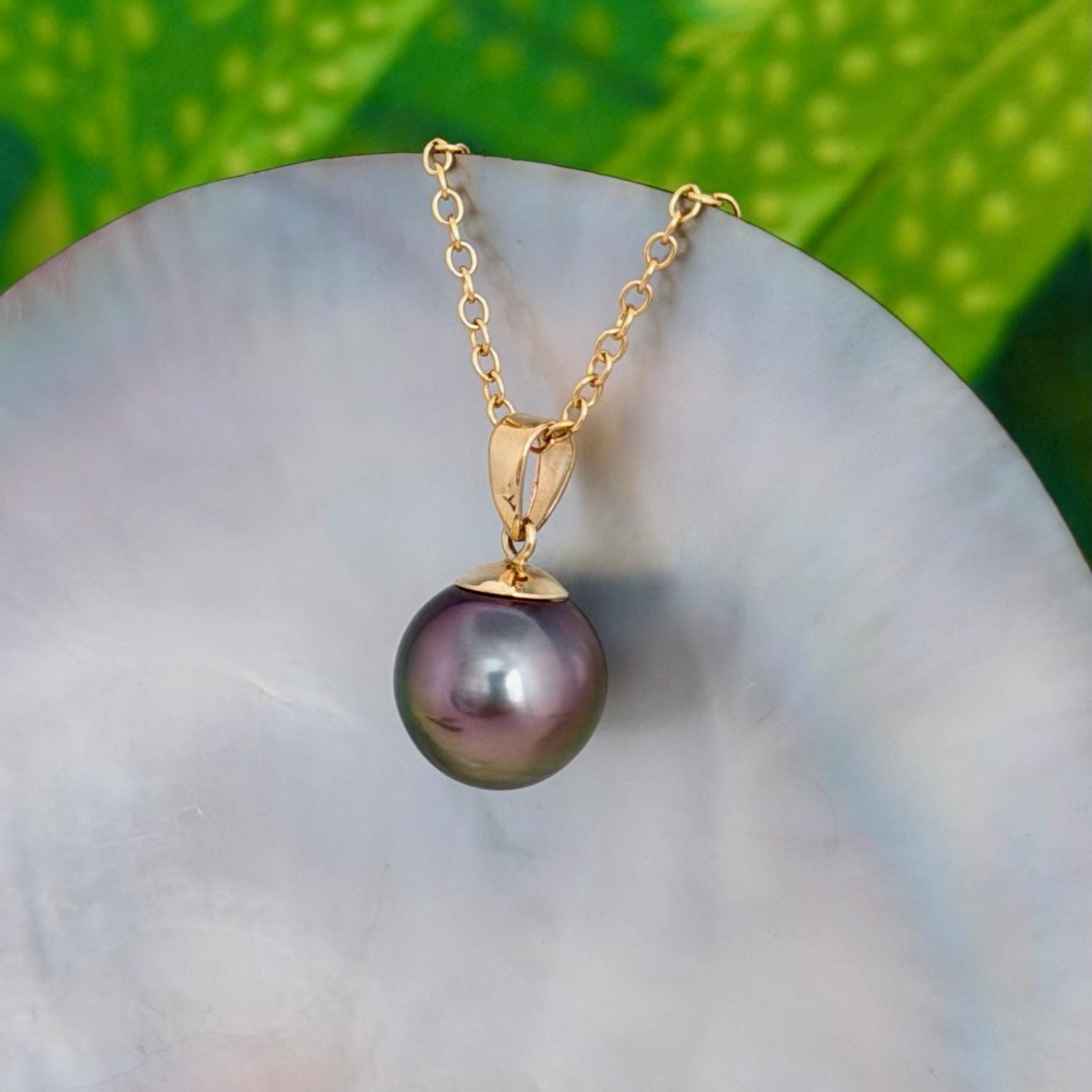 11mm Peacock lavender Green Pink Tahitian Pearl Pendant: Solid Gold • Minimalist Necklace, Colorful Overtone