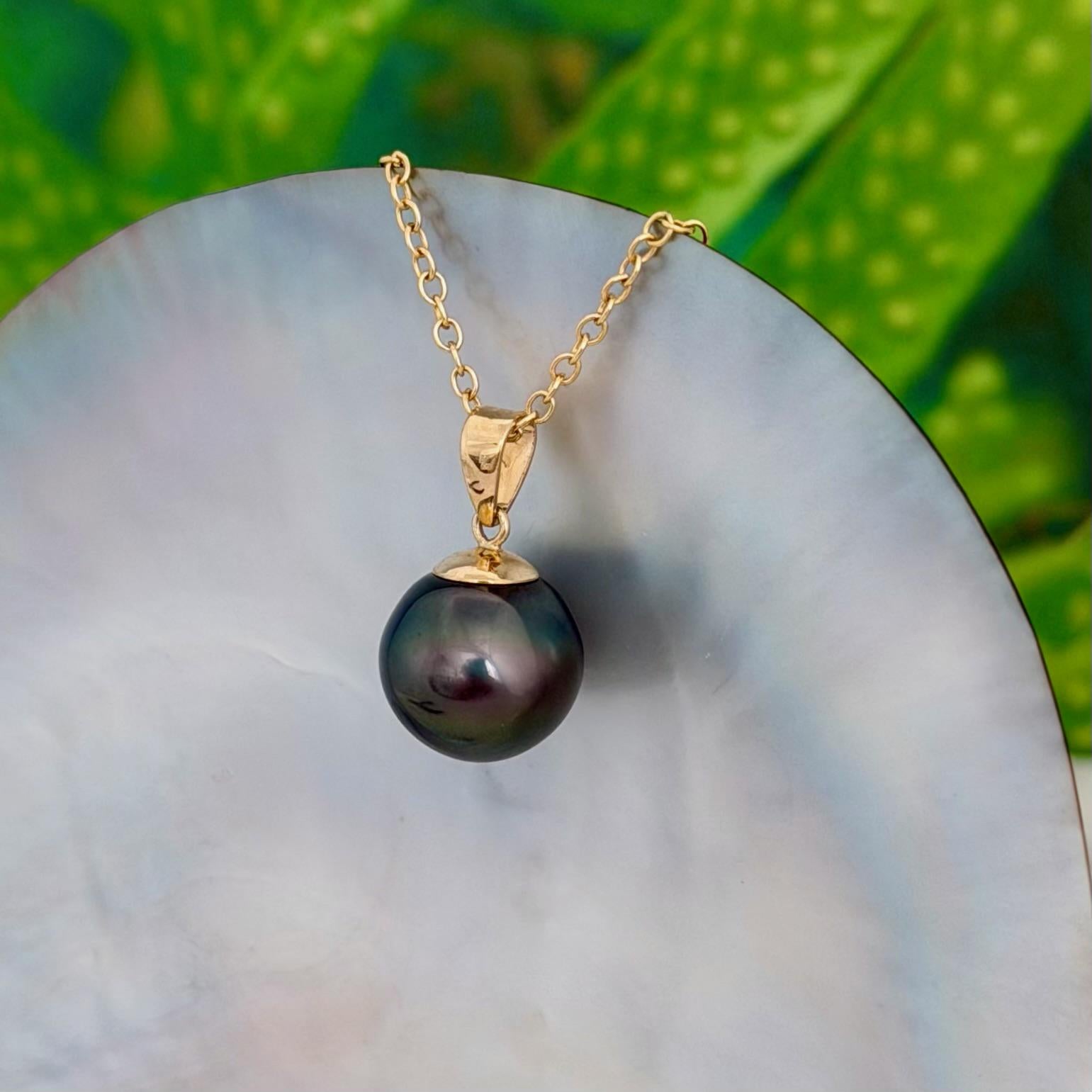 11.5mm Peacock Tahitian Pearl Pendant: Solid Gold • Minimalist Necklace, Green color