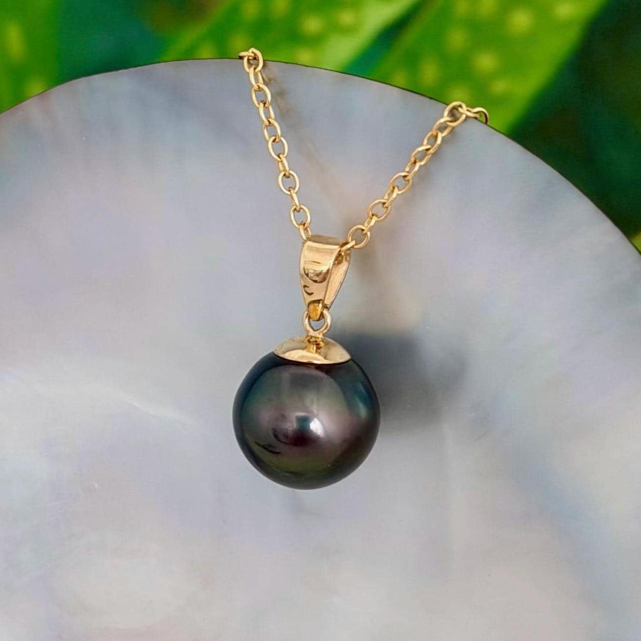 11.5mm Peacock Tahitian Pearl Pendant: Solid Gold • Minimalist Necklace, Green color