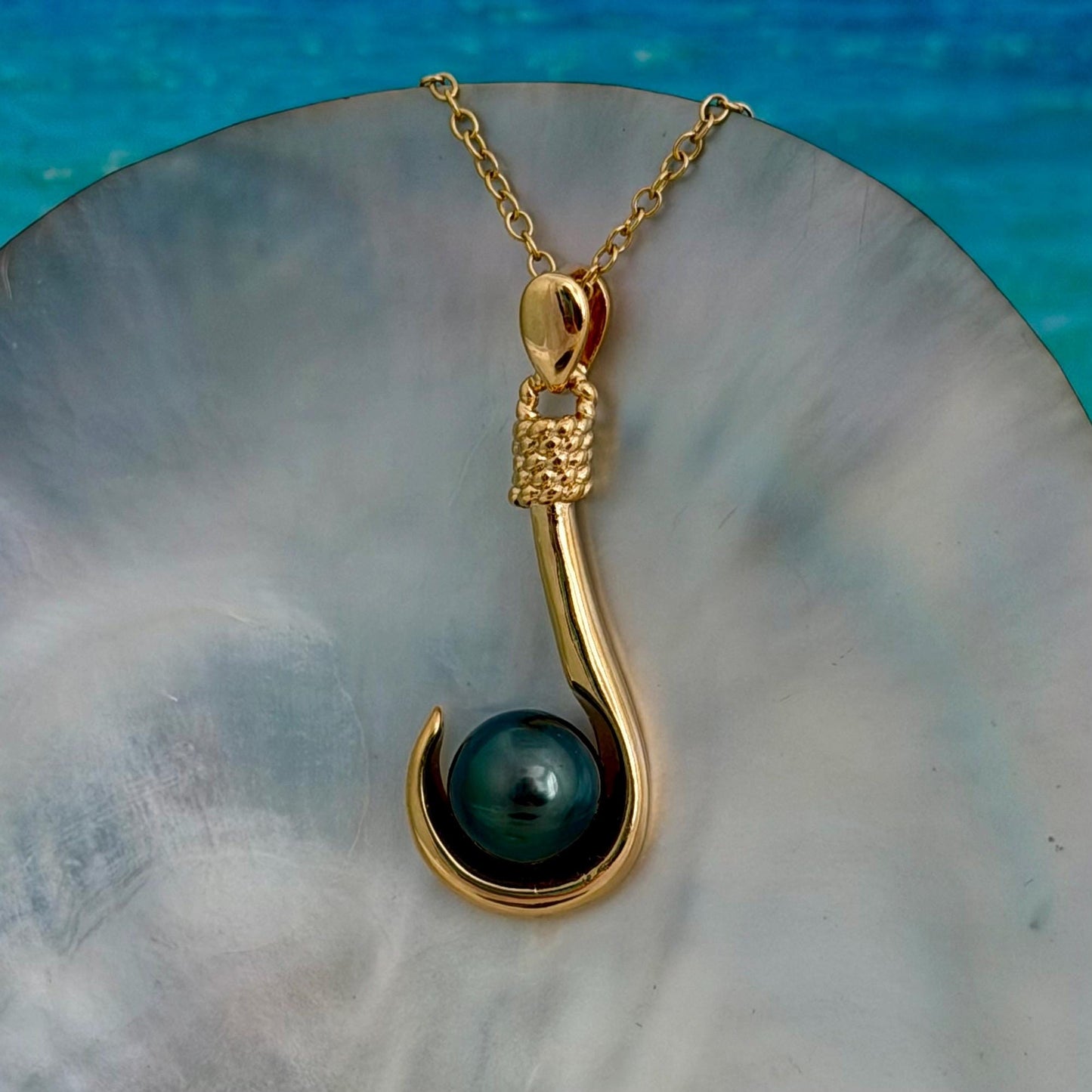 Fishhook Tahitian pearl necklace • Unique ocean jewelry made in hawaii for Ocean lovers • Unisex luxurious gift for her or him • fish hook