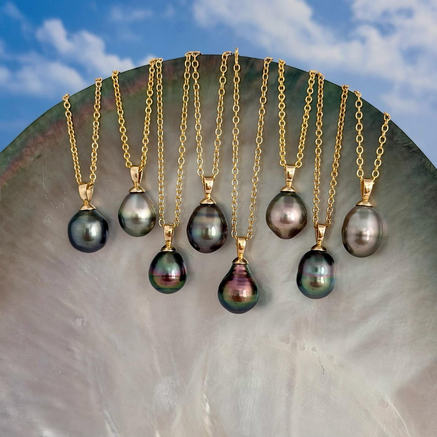 Tahitian Black Pearl Pendant: Gold Vermeil • Minimalist jewelry