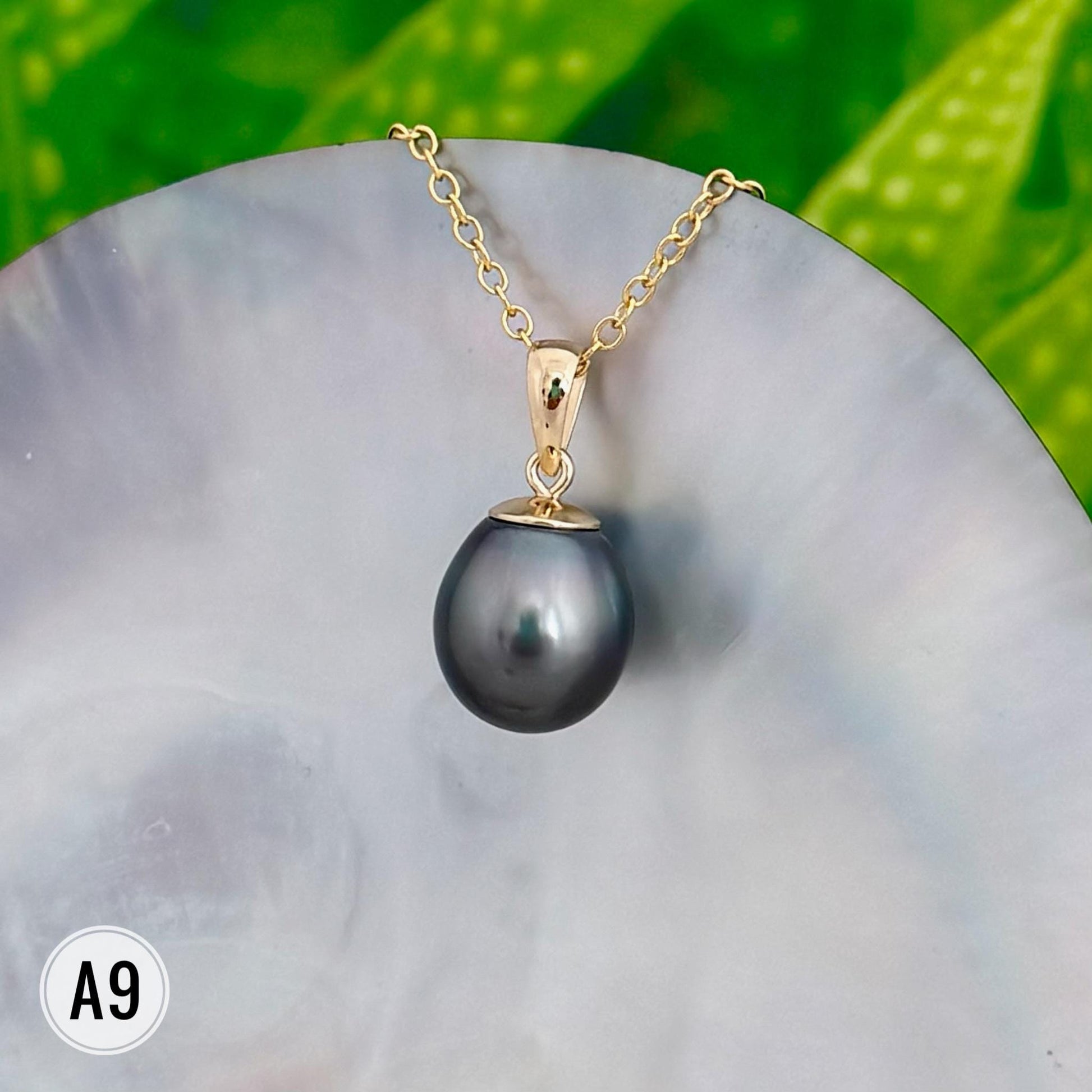 Tahitian Black Pearl Pendant: Gold and Sterling silver • Minimalist jewelry