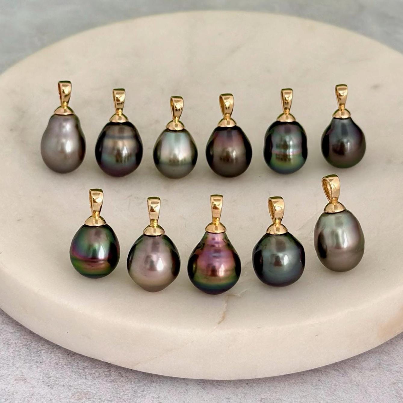 Tahitian pearl pendant in yellow Gold vermeil