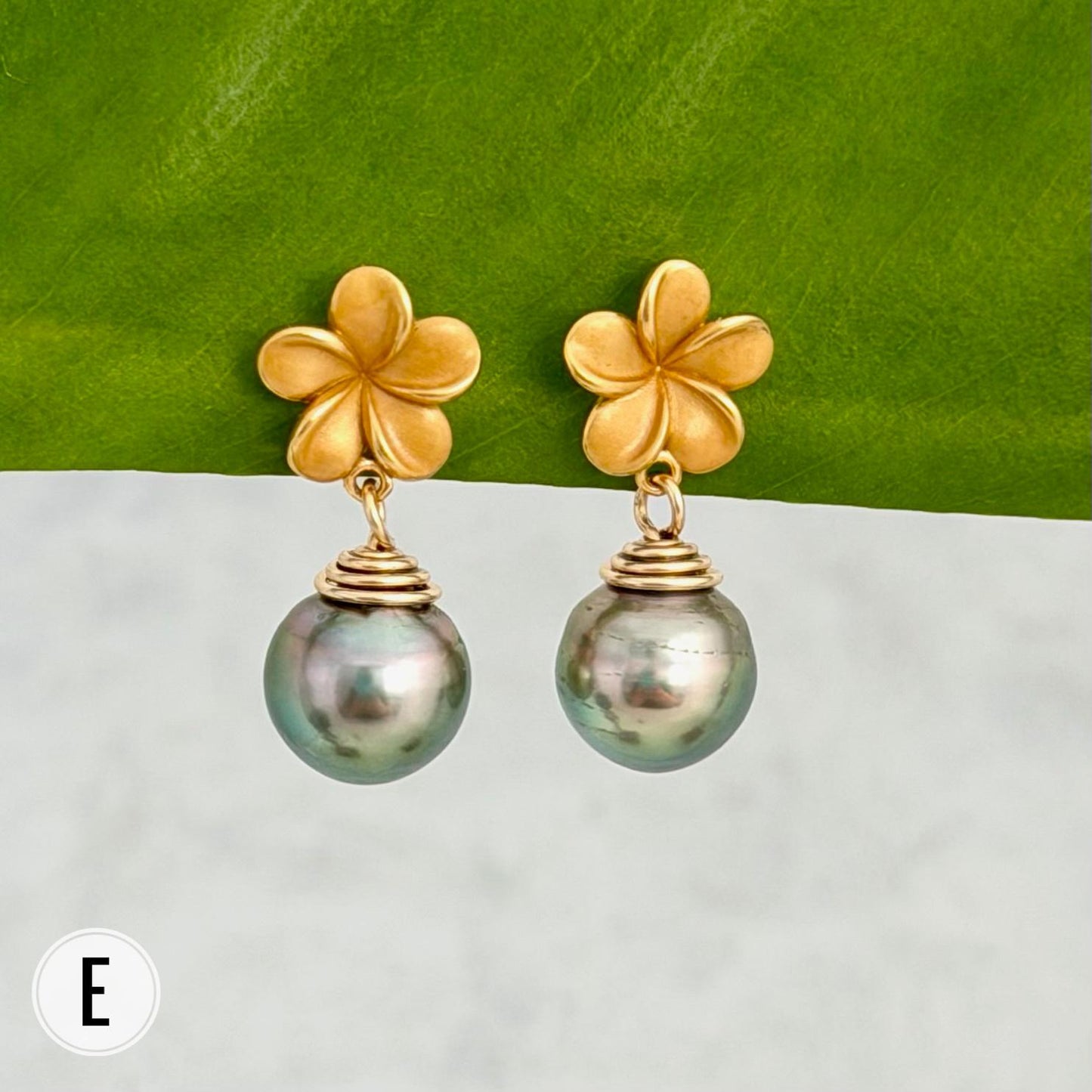 Tahitianl Black Pearl Earrings • PLUMERIA Stud jewelry • Gold