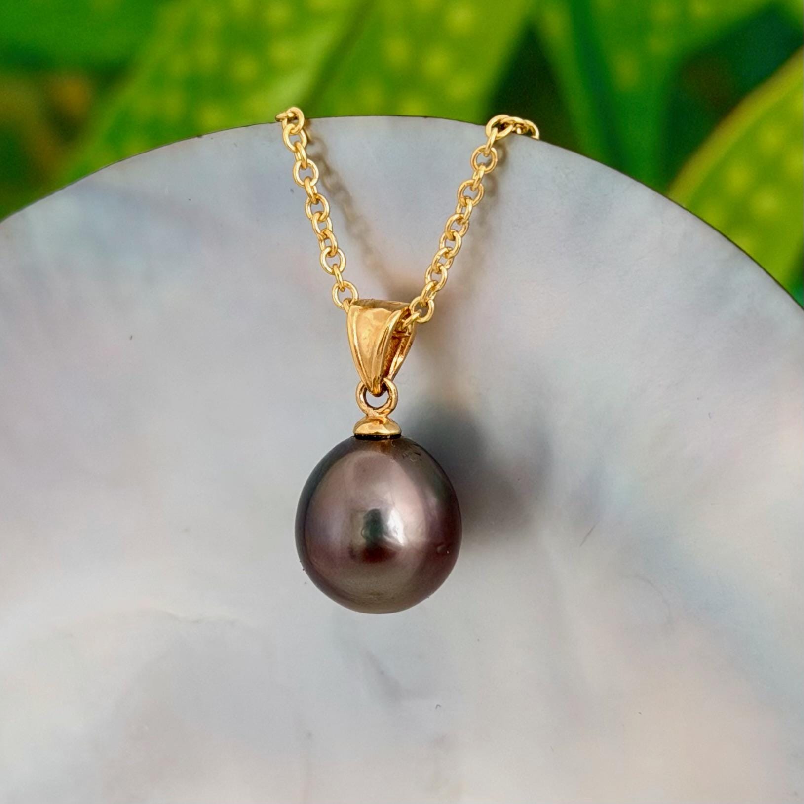 Tahitian Pearl Pendant : 10.2mm Dark Pink • Minimalist Necklace.