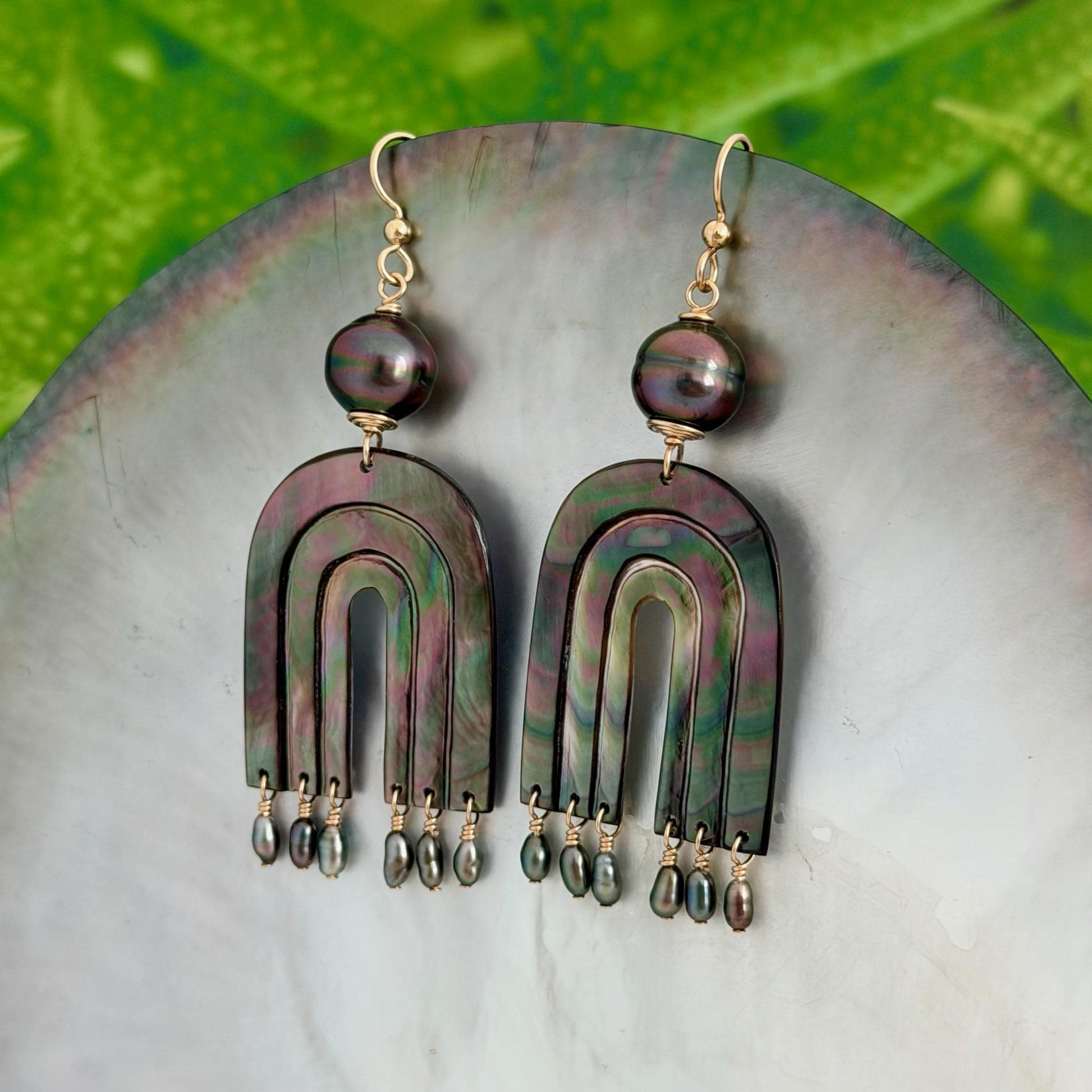 Tahitian pearl earrings • Hand carved rainbow • Morher of pearl shell • Keshi accents