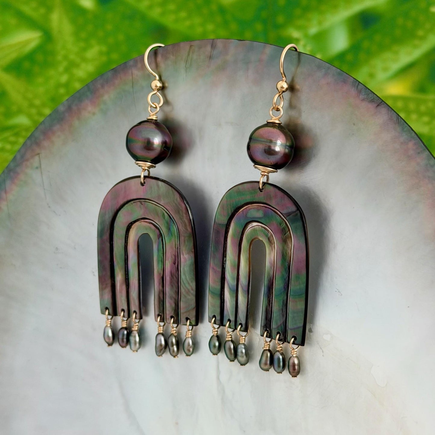 Tahitian pearl earrings • Hand carved rainbow • Morher of pearl shell • Keshi accents