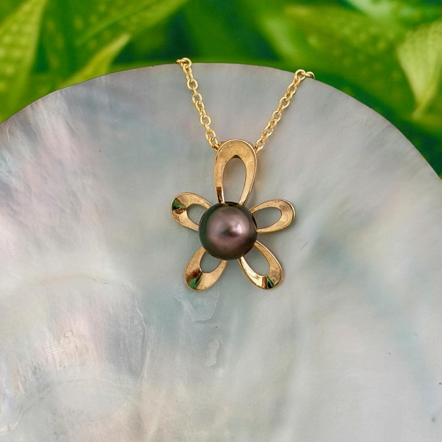 Tahitian Pearl Pendant – 14k Gold vermeil Flower Design • Peacock Pink Purple Green