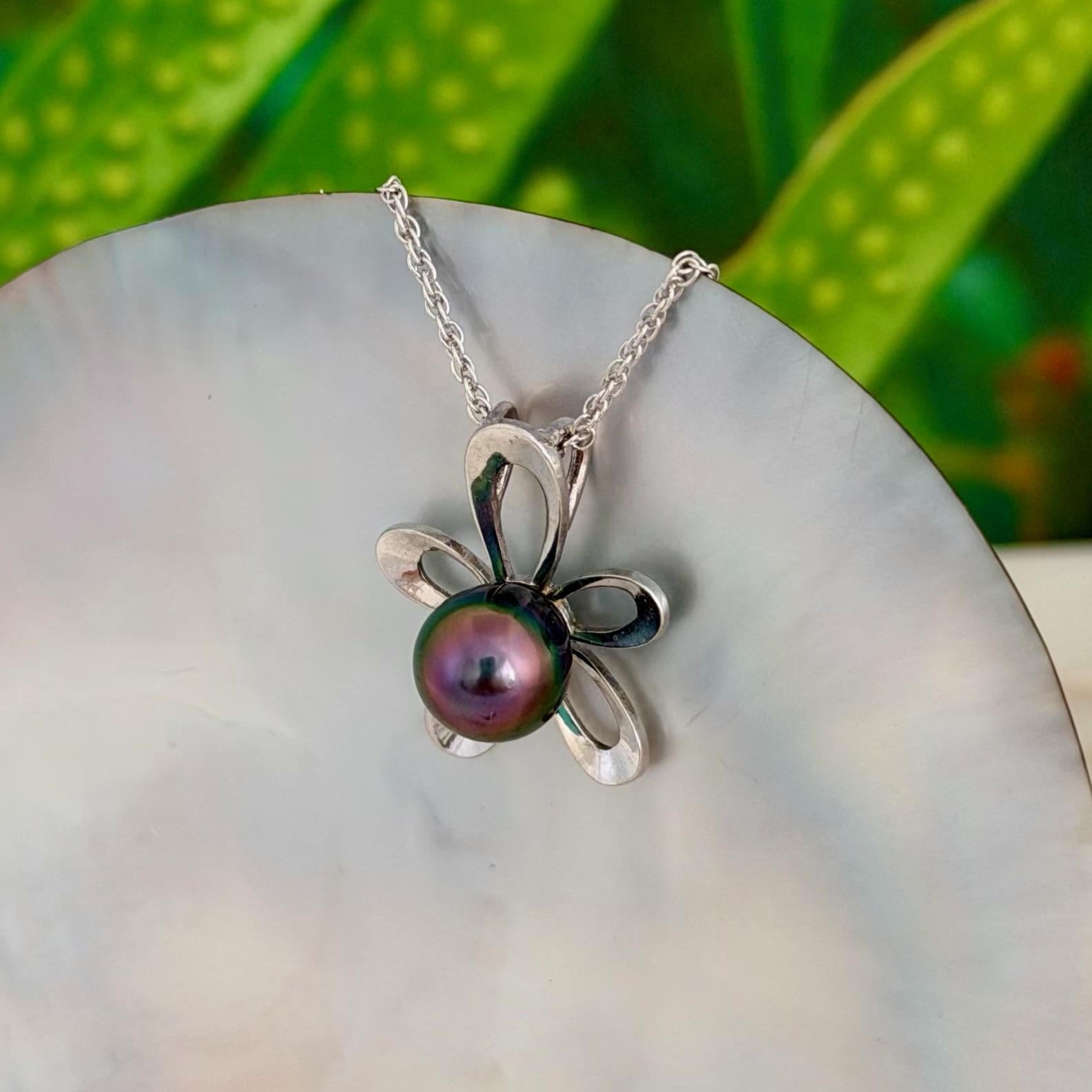 Tahitian Pearl Pendant : 8.5mm • Sterling silver Flower Design • Peacock Pink Purple Green